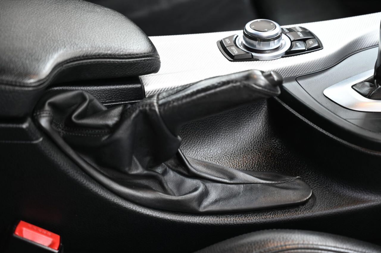 BMW 3 Series view 44