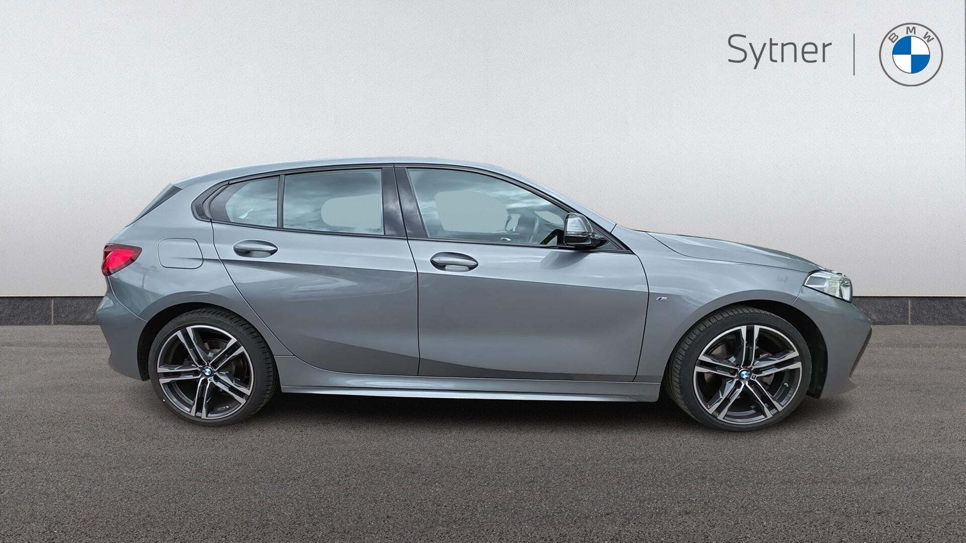 BMW 1 Series view 3
