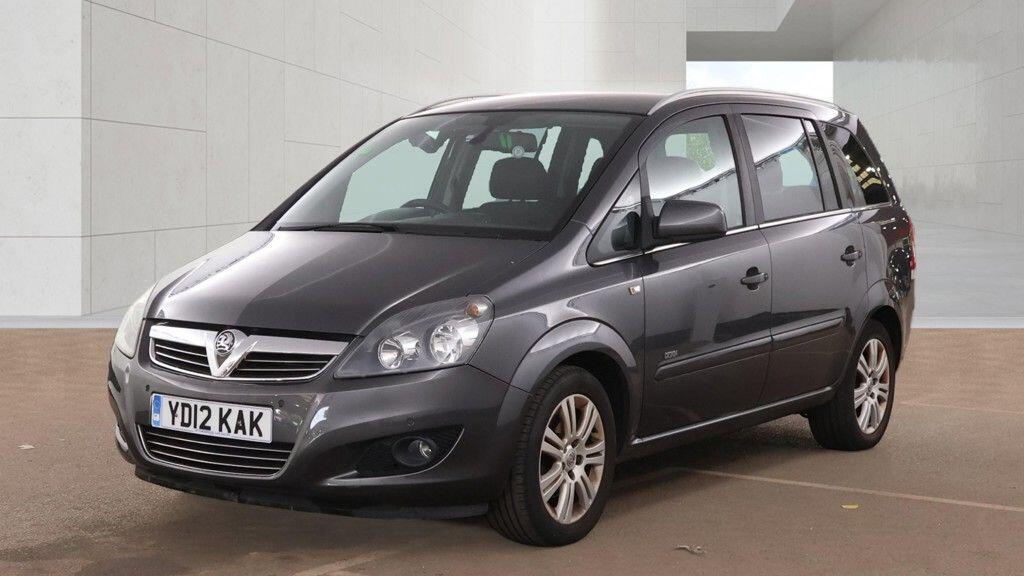 Vauxhall Zafira view 3