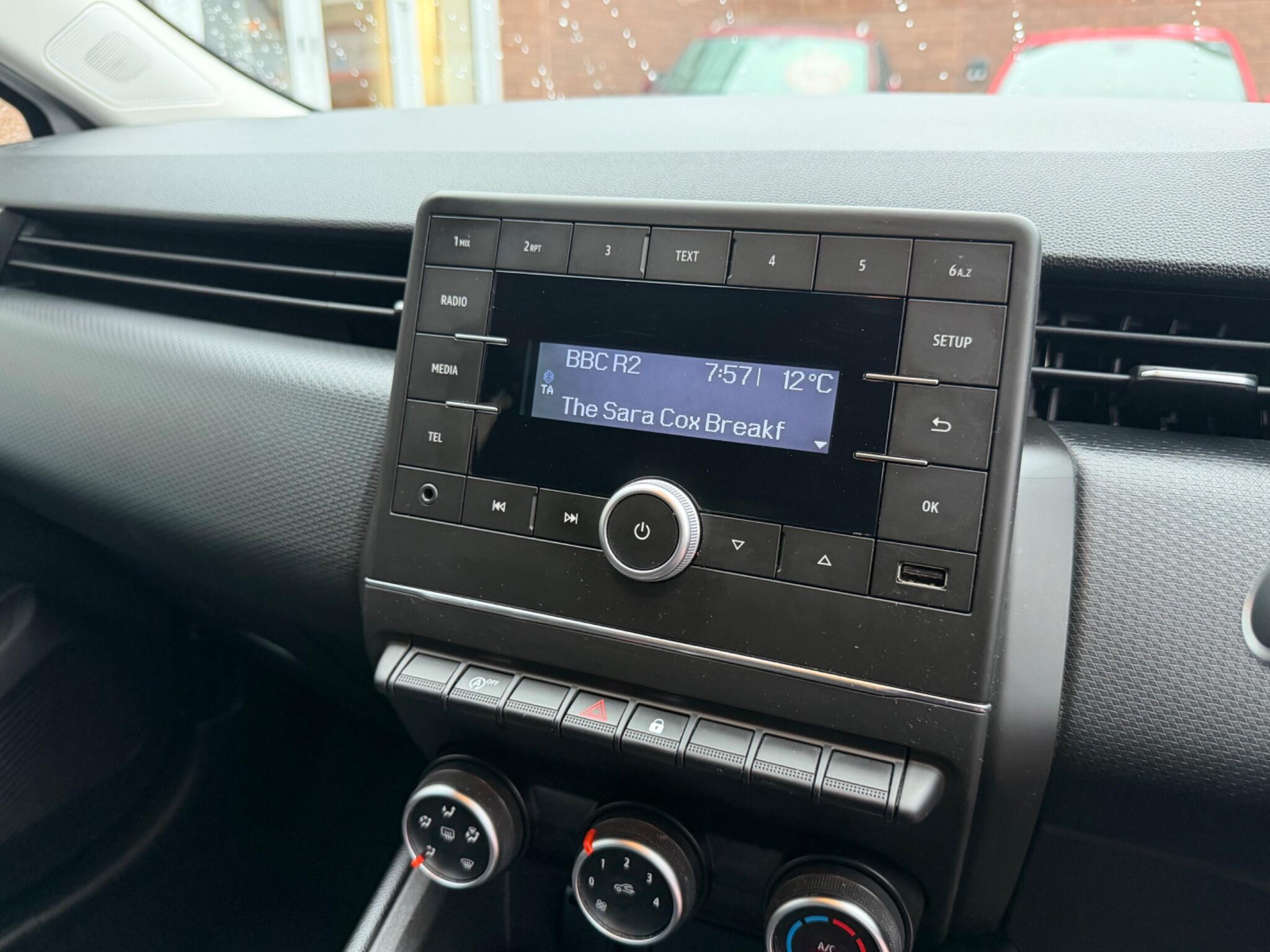 Renault Clio view 66