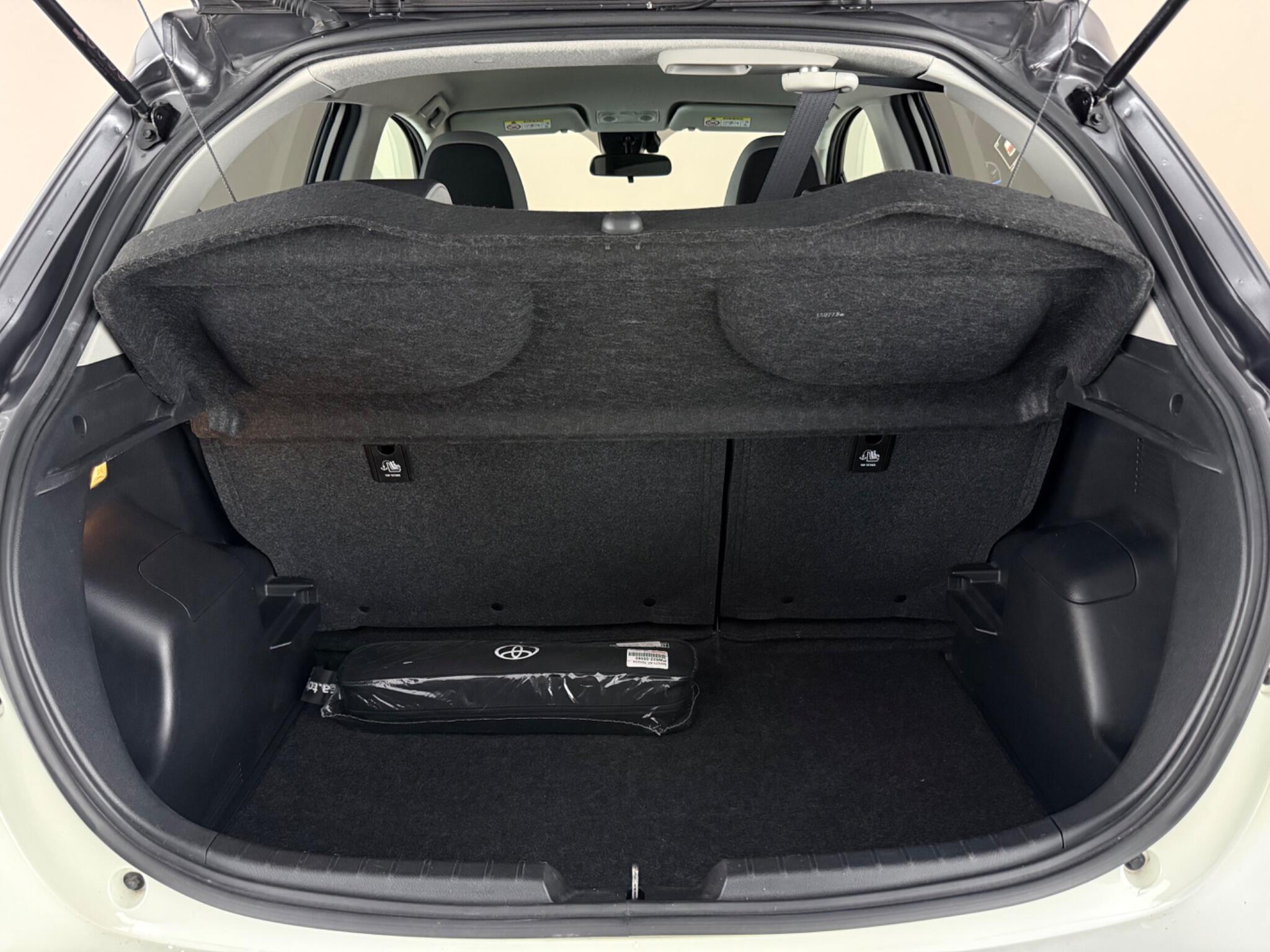 Toyota Yaris view 10