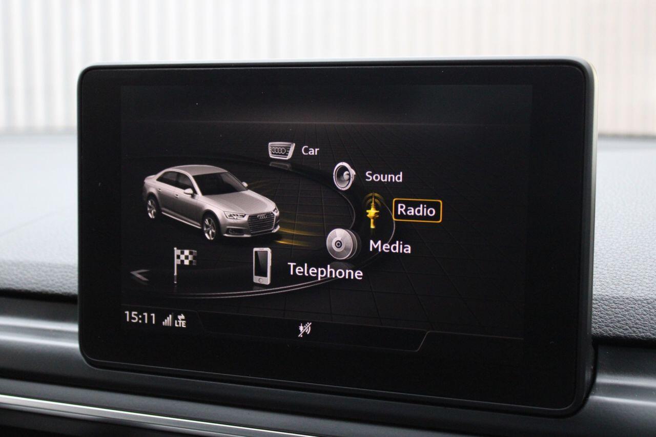 Audi A4 view 21