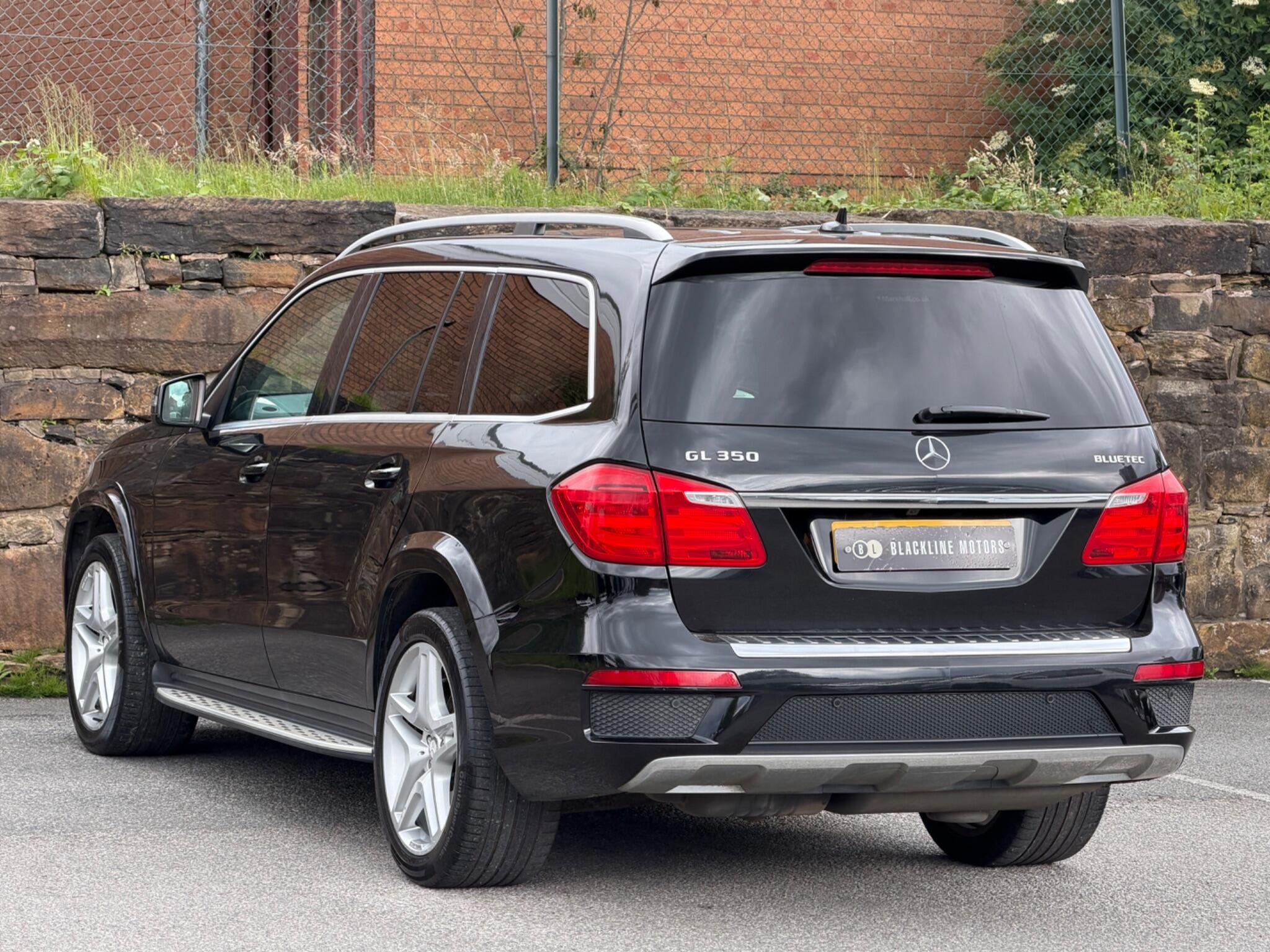 Mercedes-Benz GL view 5