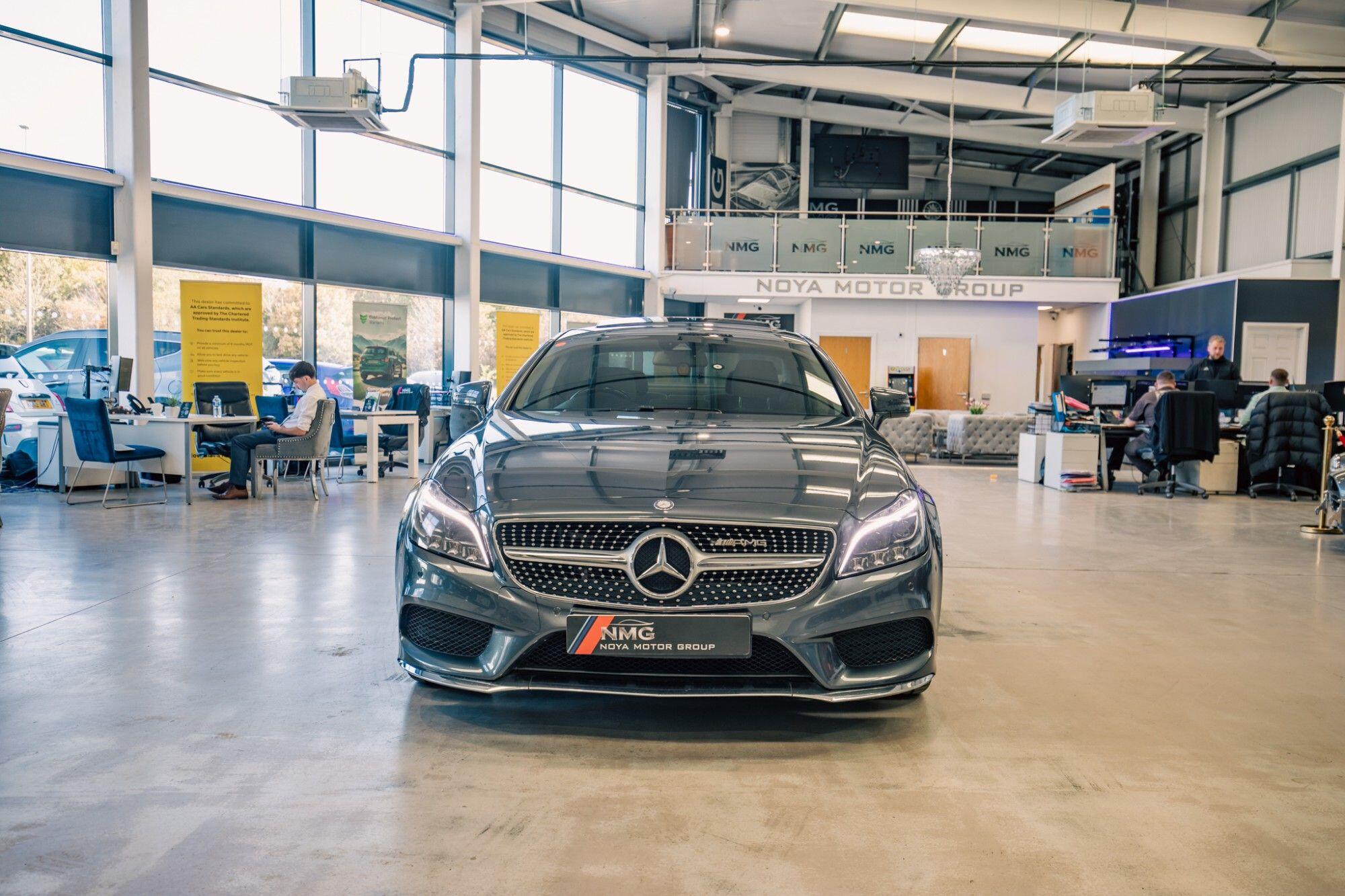 Mercedes-Benz CLS view 32