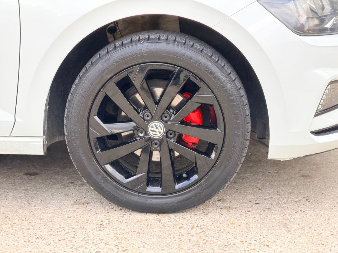 Volkswagen Polo view 14