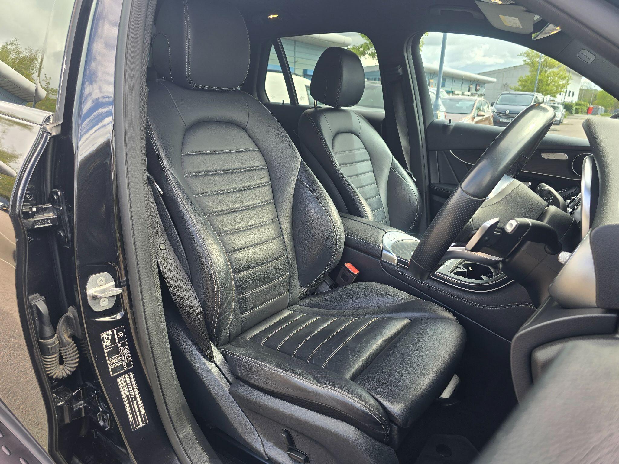 Mercedes-Benz GLC view 24