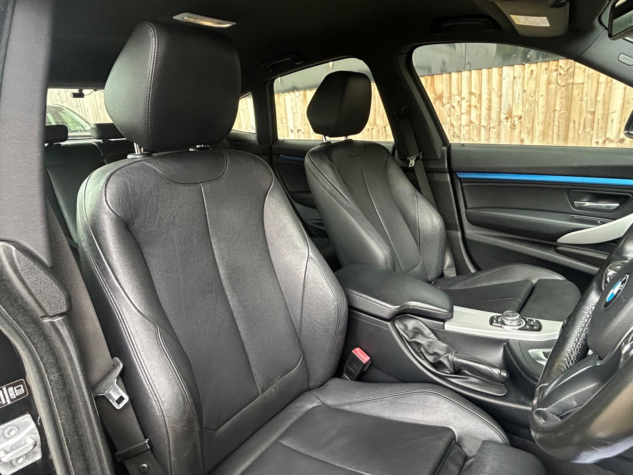 BMW 3 Series view 37