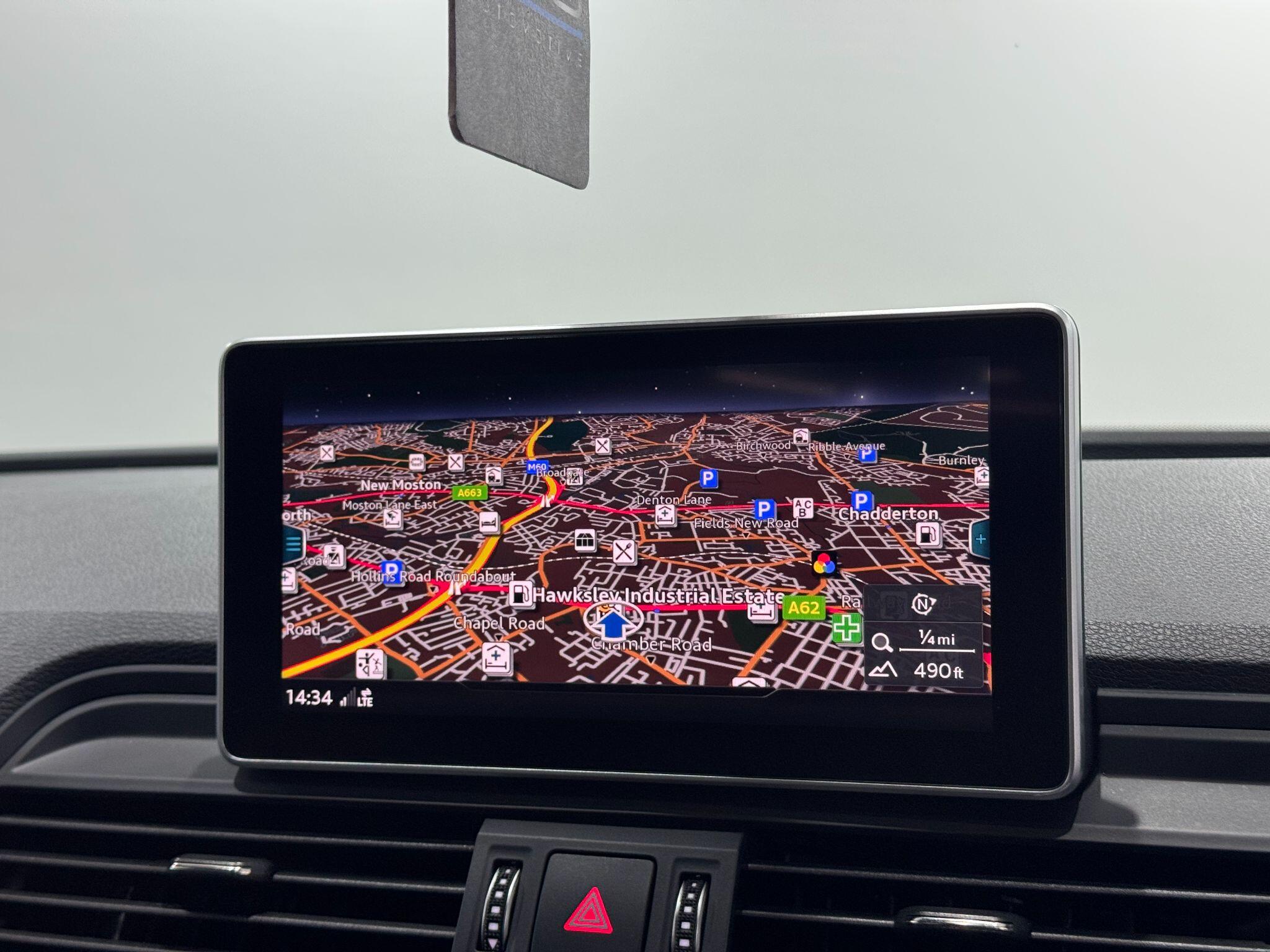 Audi SQ5 view 30