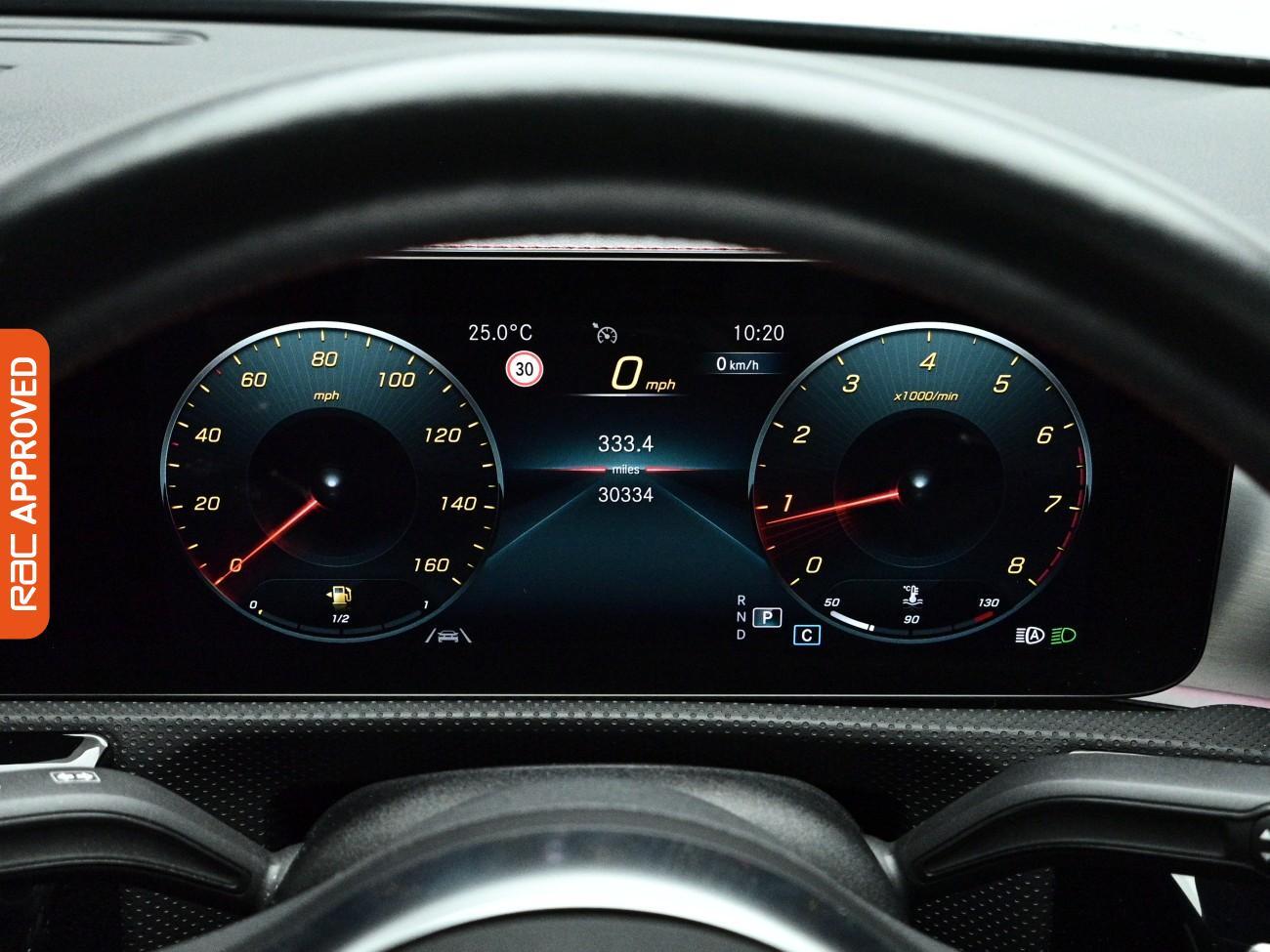 Mercedes-Benz Cla view 11