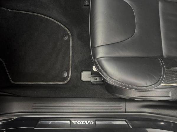 Volvo V40 view 74