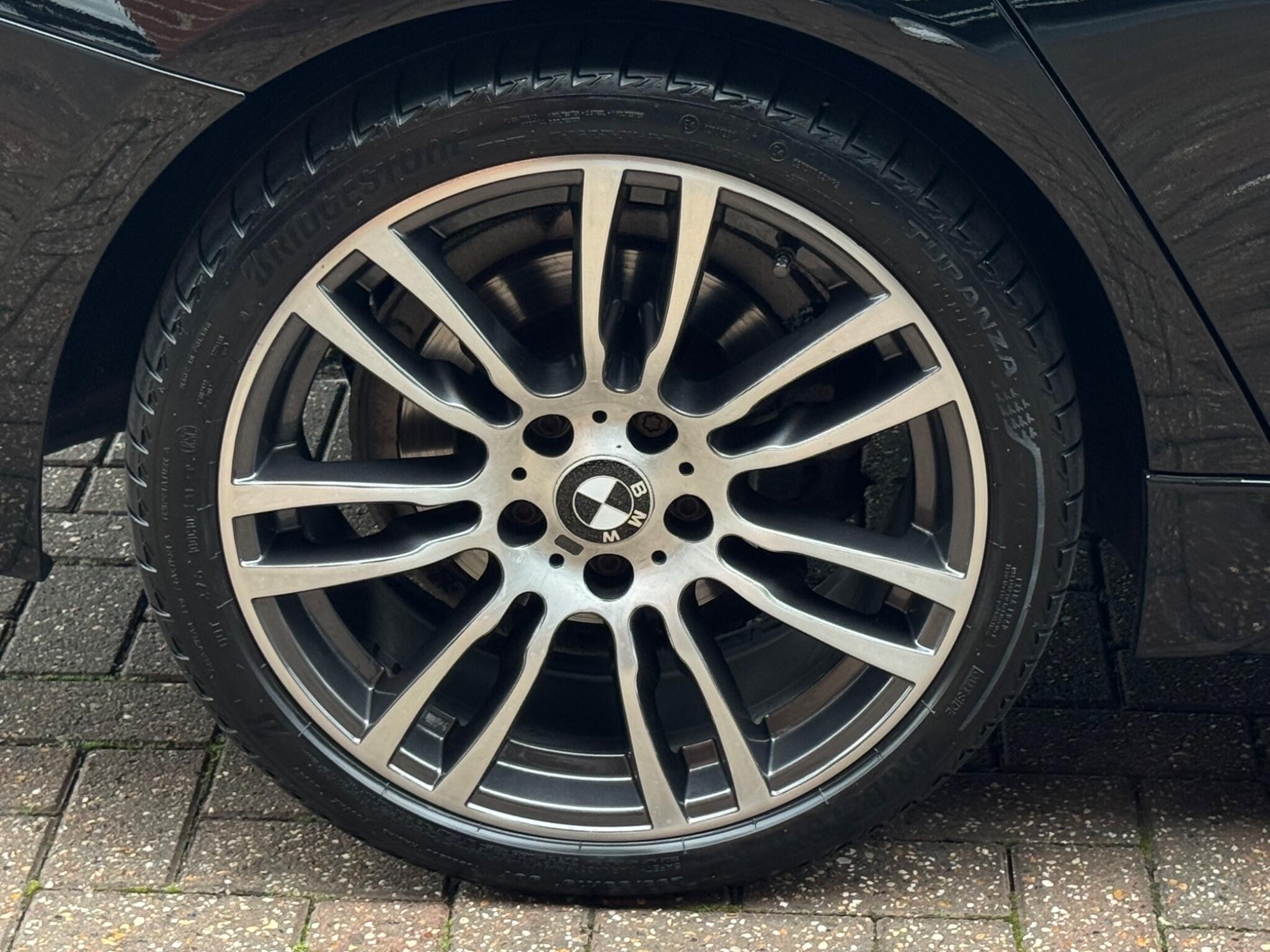 BMW 3 Series view 33