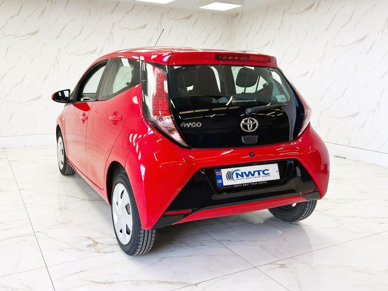 Toyota Aygo view 9