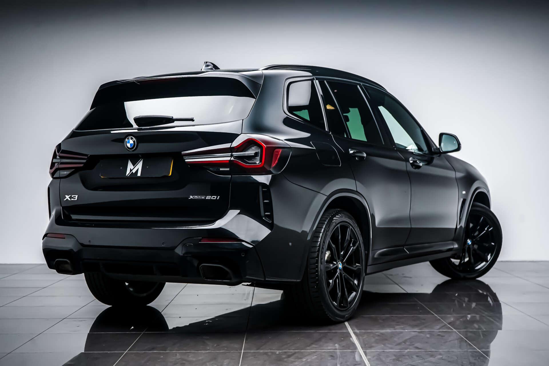 BMW X3 view 11