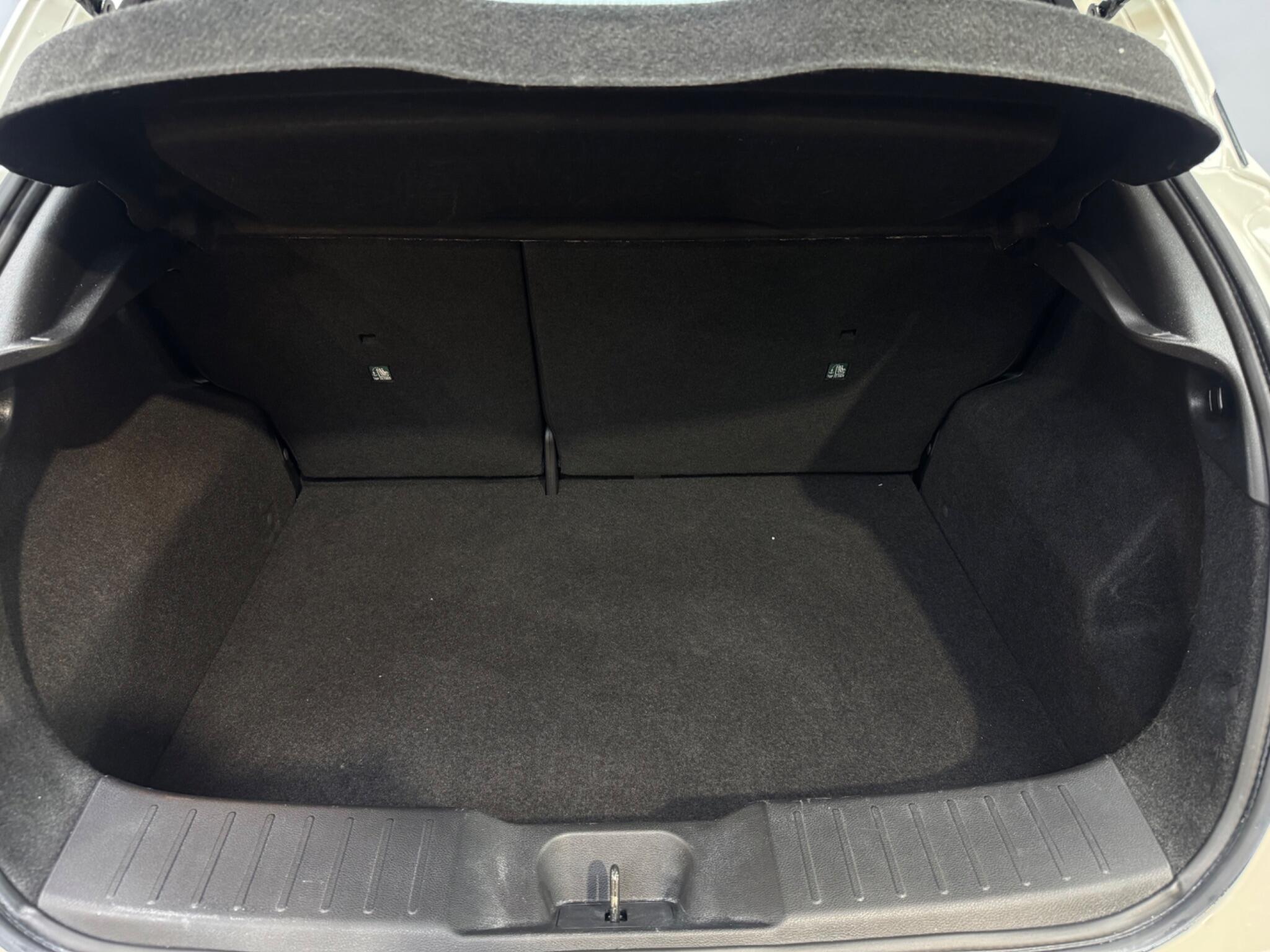 Nissan Juke view 23