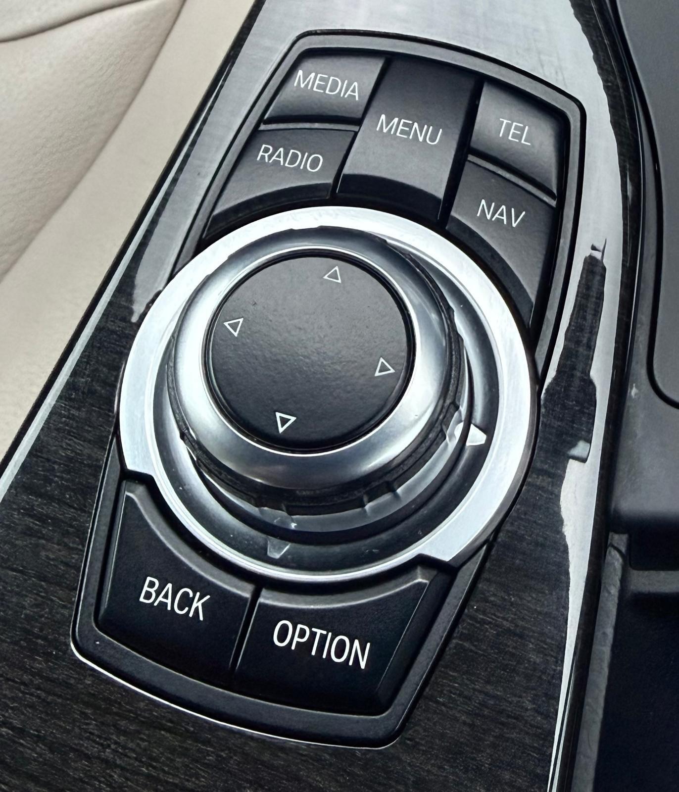 BMW 3 Series view 44