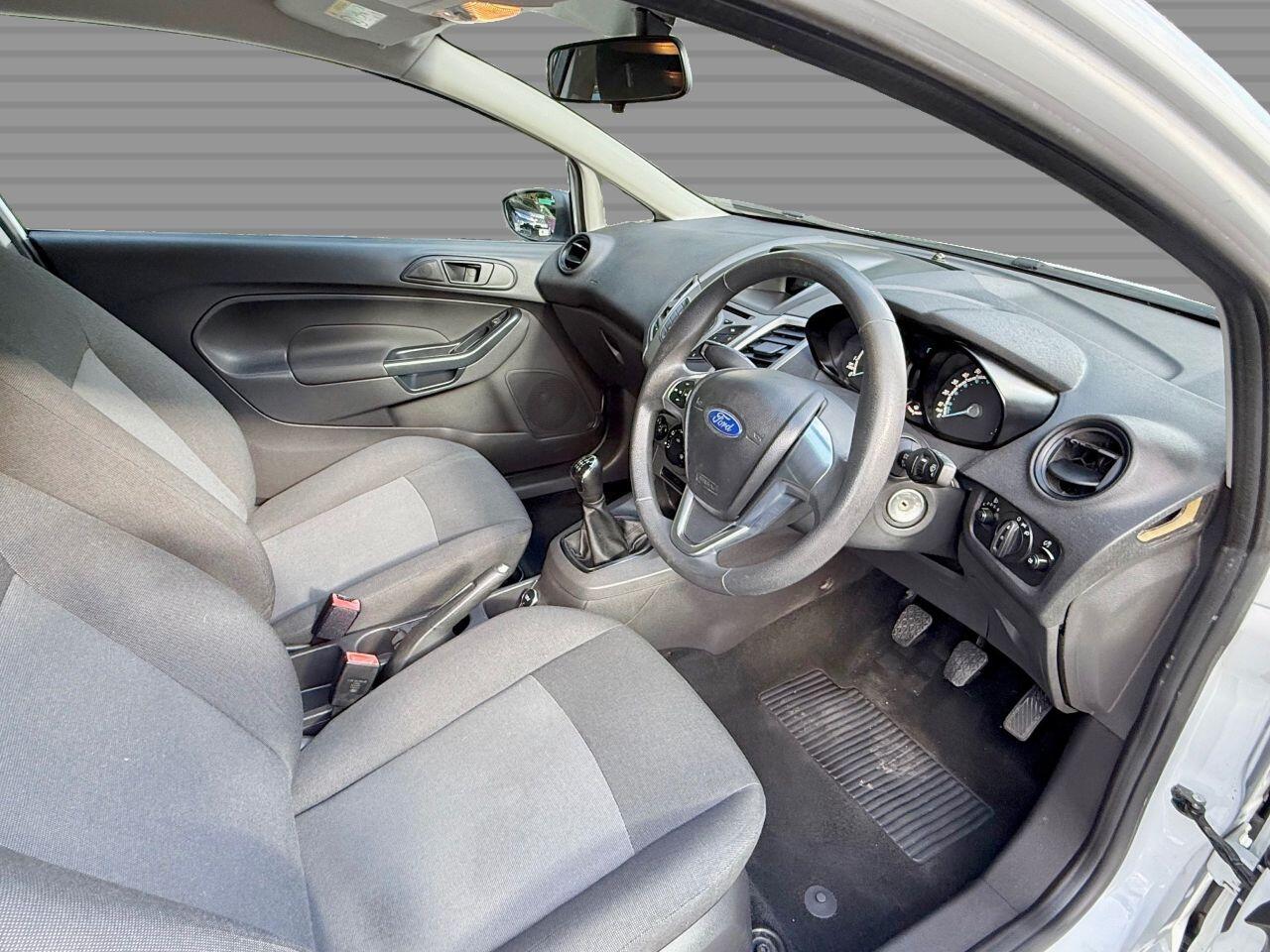Ford Fiesta view 16