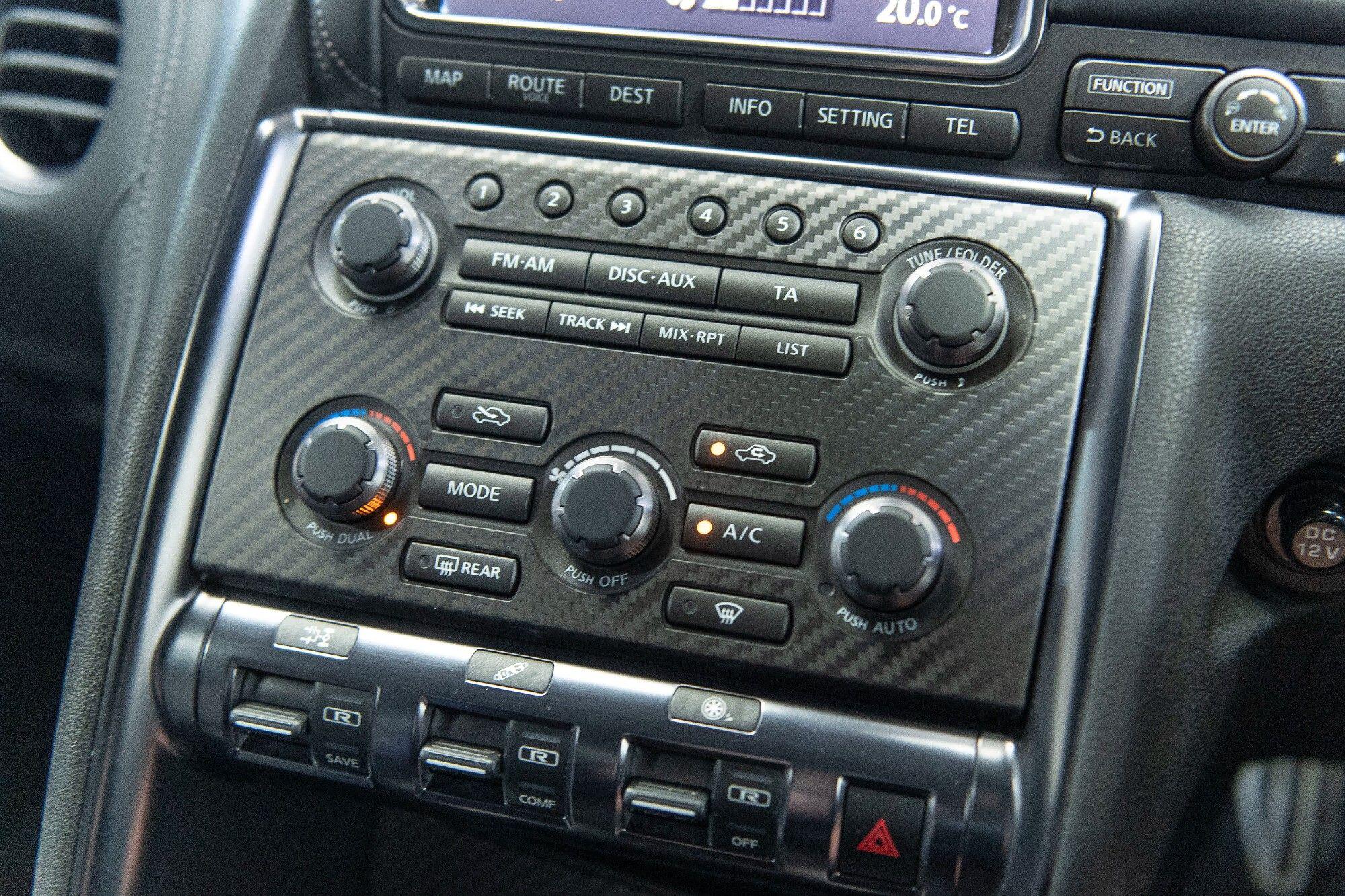 Nissan GT-R view 19