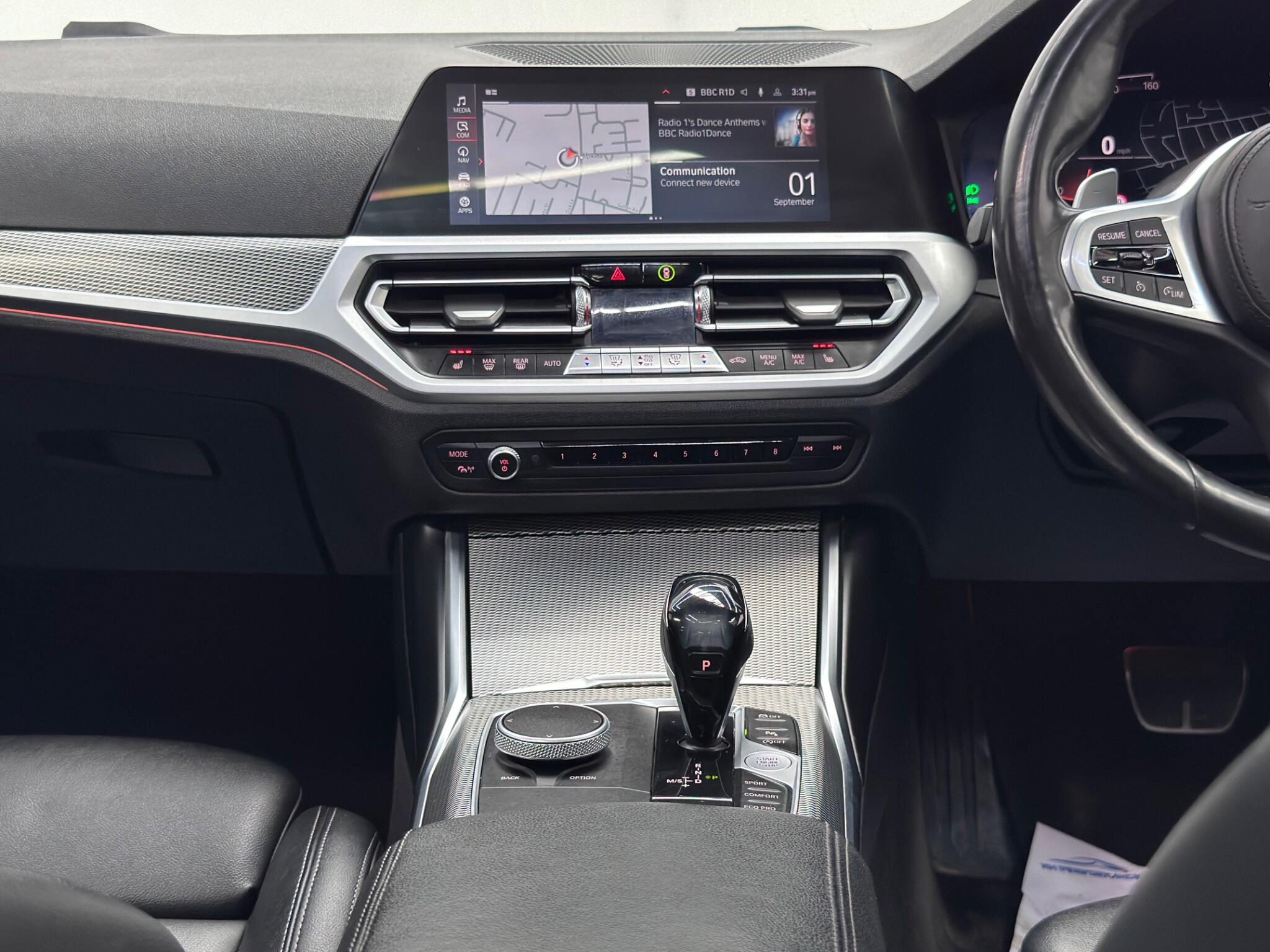 BMW 3 Series view 44