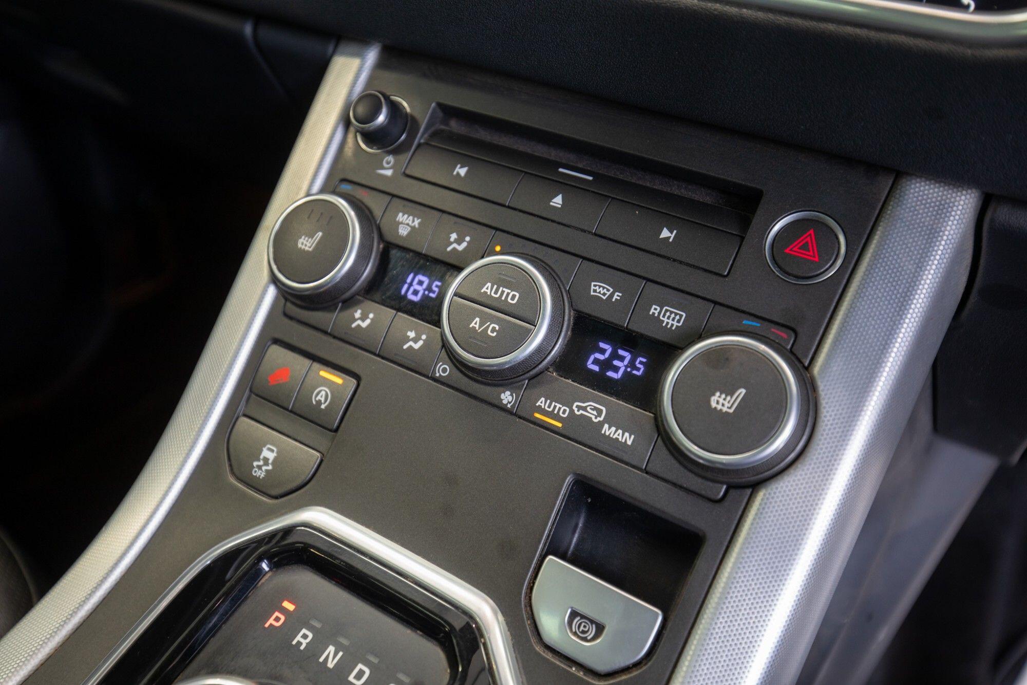 Land Rover Range Rover Evoque view 23