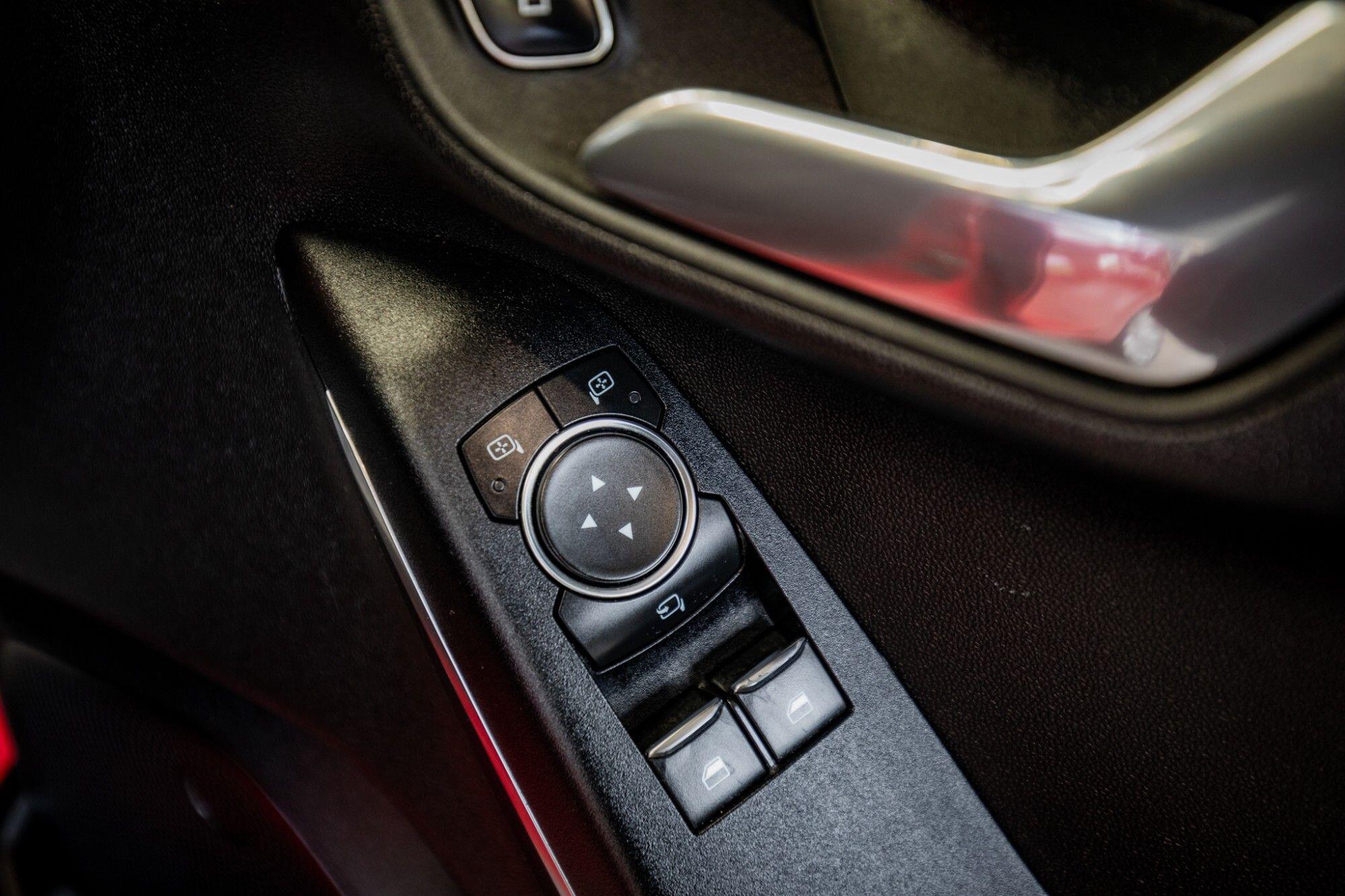Ford Fiesta view 13