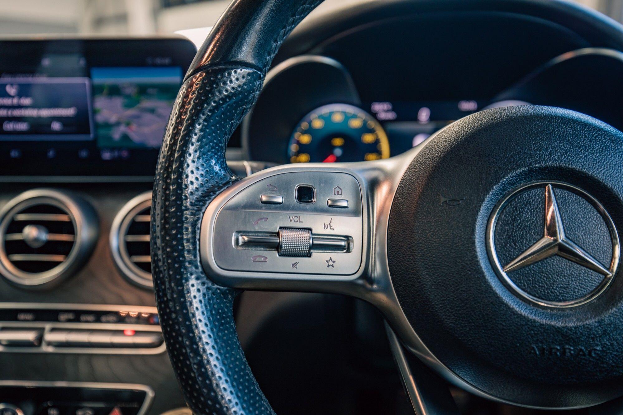 Mercedes-Benz C-Class view 12