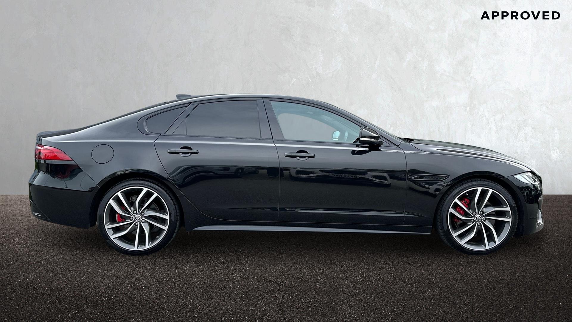 Jaguar XF view 5