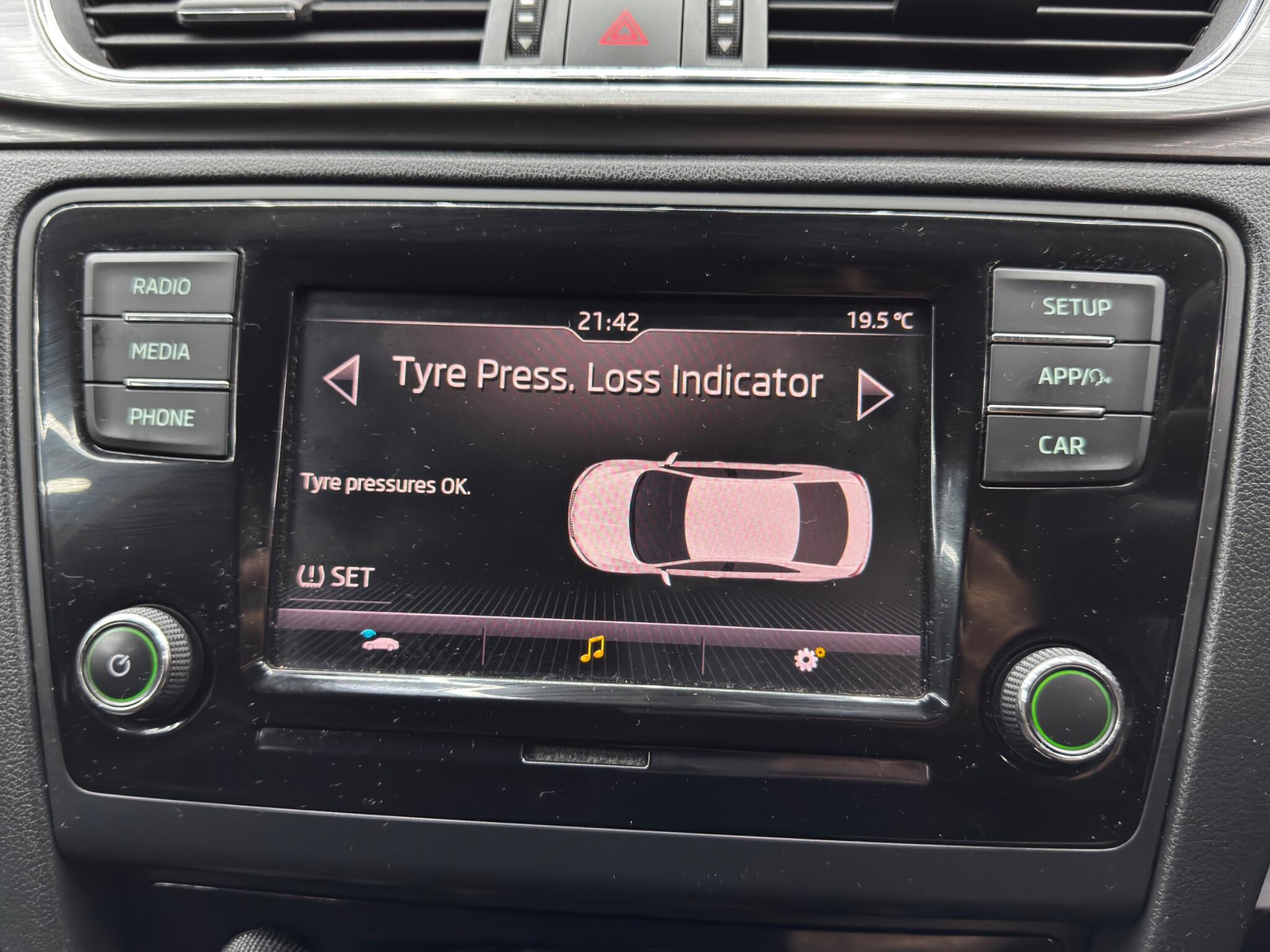 Skoda Rapid view 32