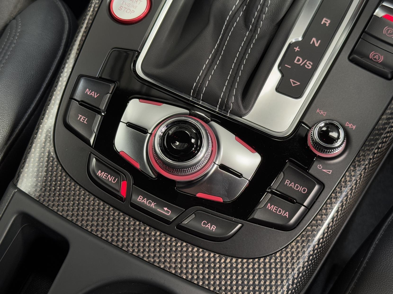Audi S4 Avant view 32