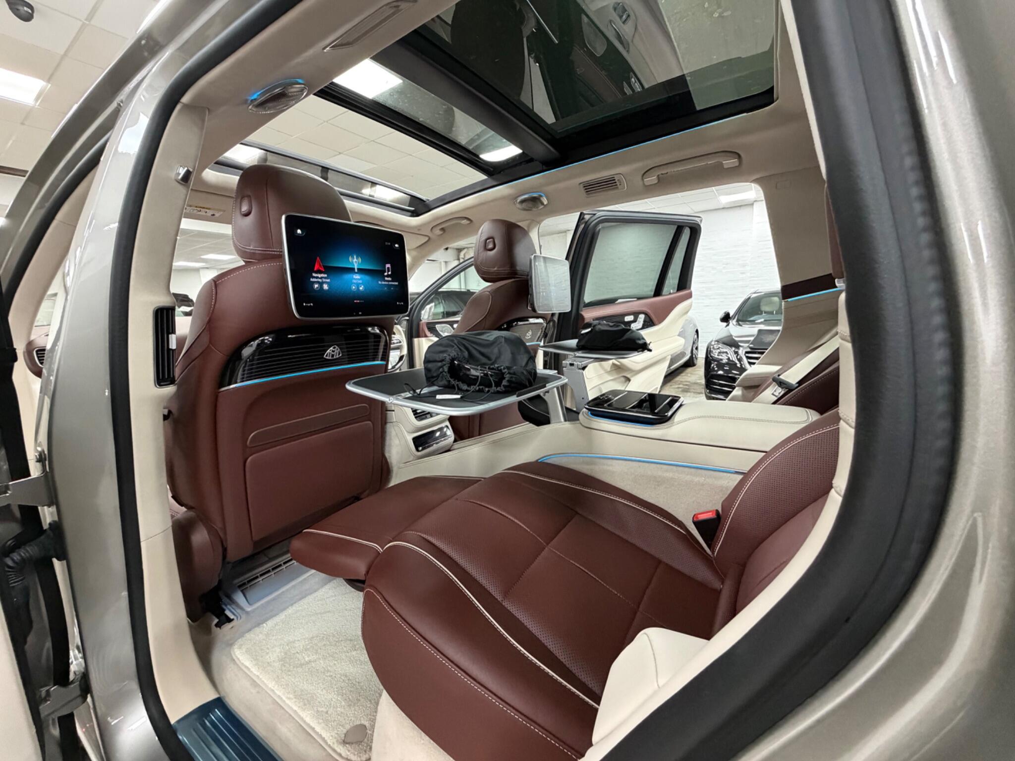 Mercedes-Benz GLS view 100