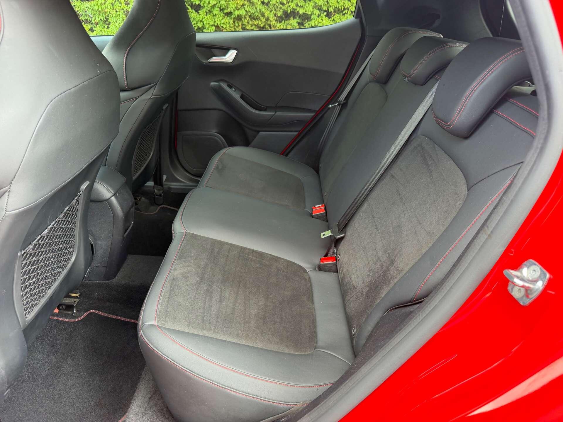 Ford Fiesta view 31