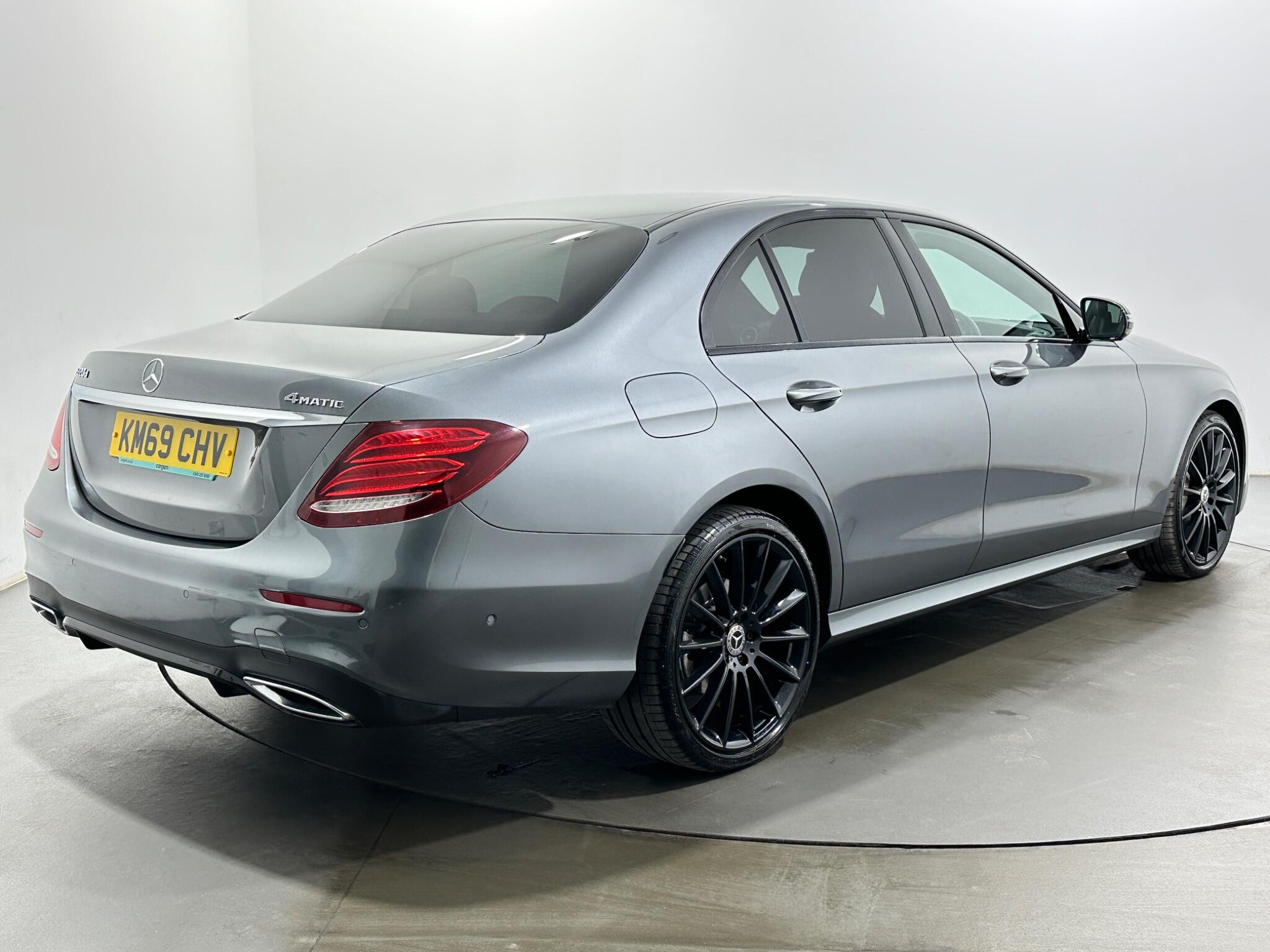 Mercedes-Benz E-Class view 8
