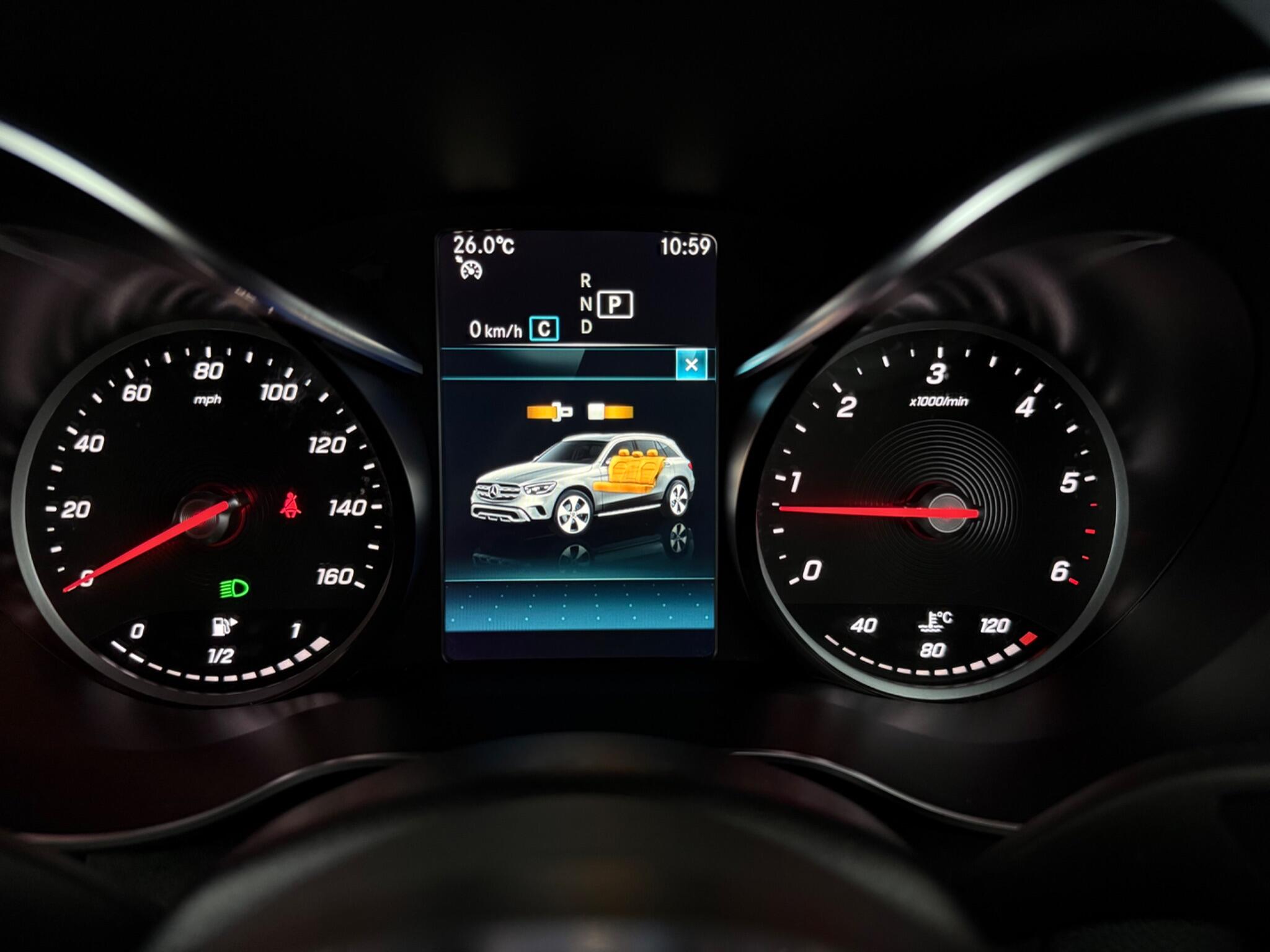 Mercedes-Benz GLC view 16