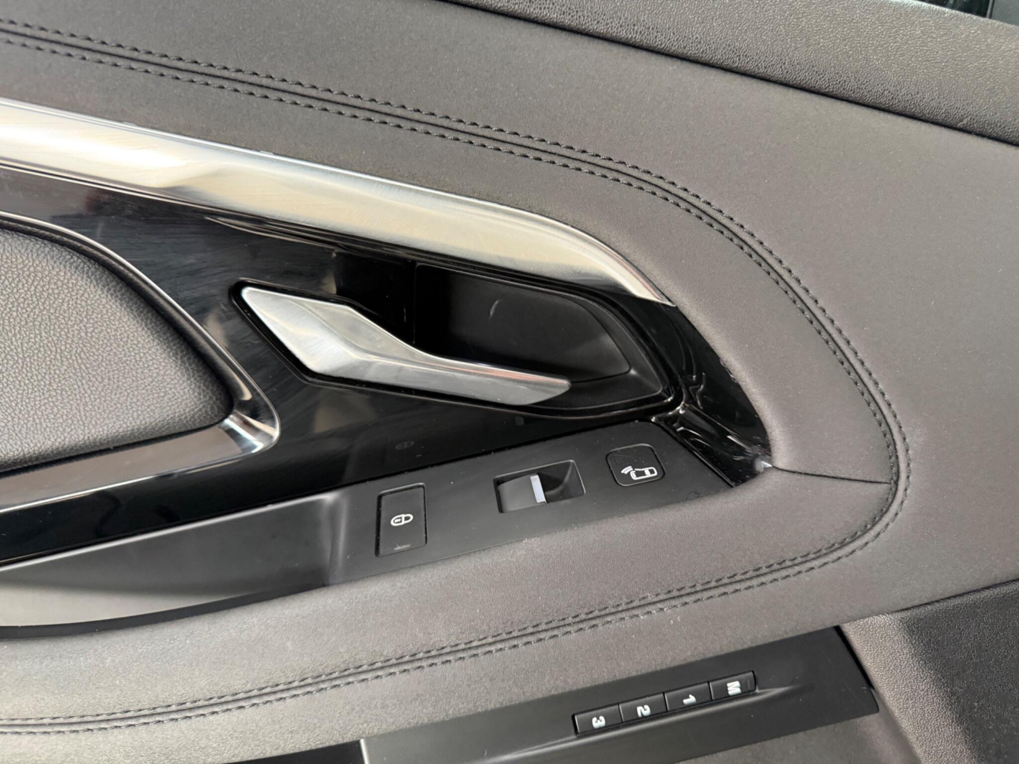 Land Rover Range Rover Evoque view 29