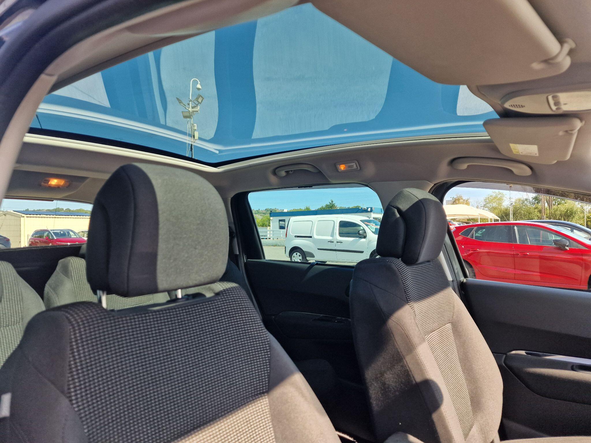 Peugeot 5008 view 59