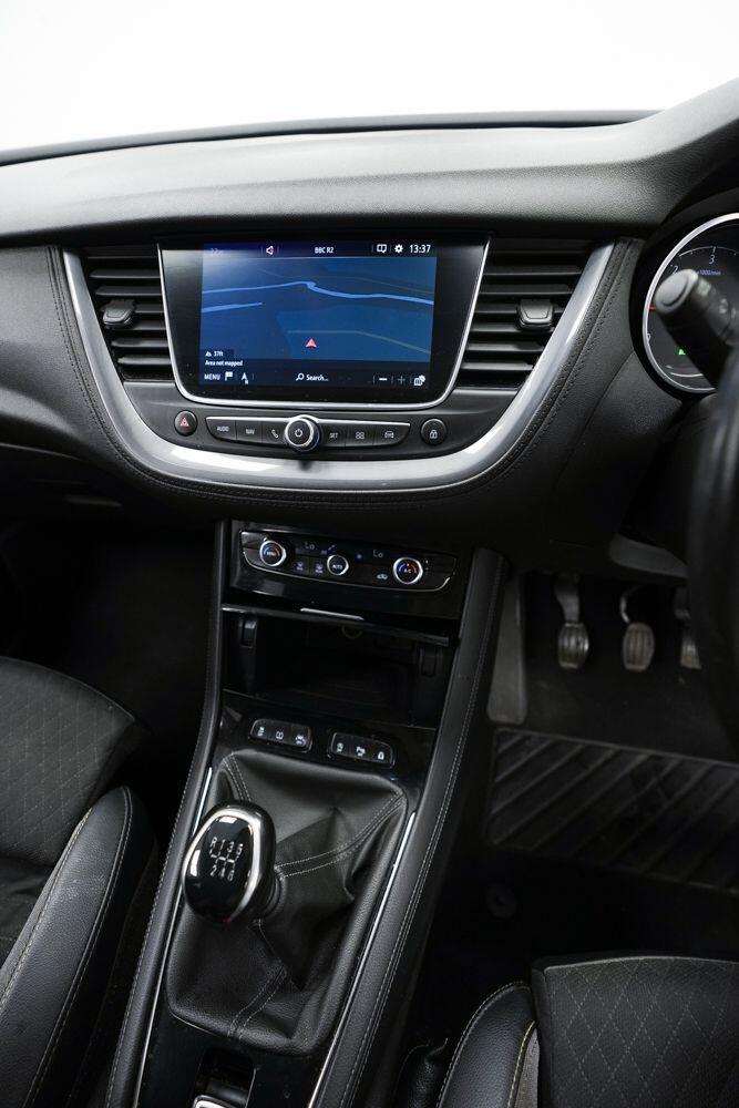 Vauxhall Grandland X view 21