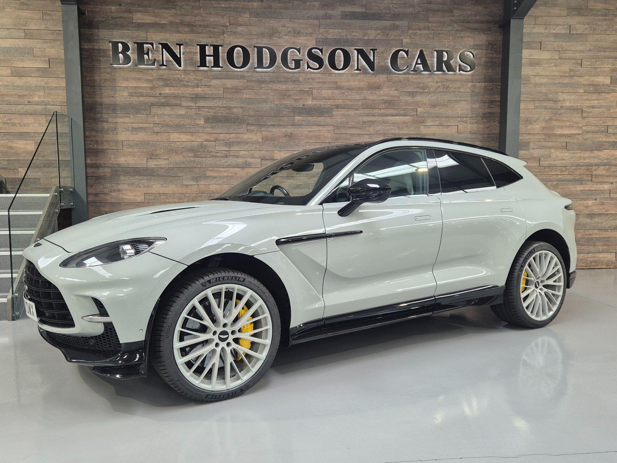 Aston Martin DBX