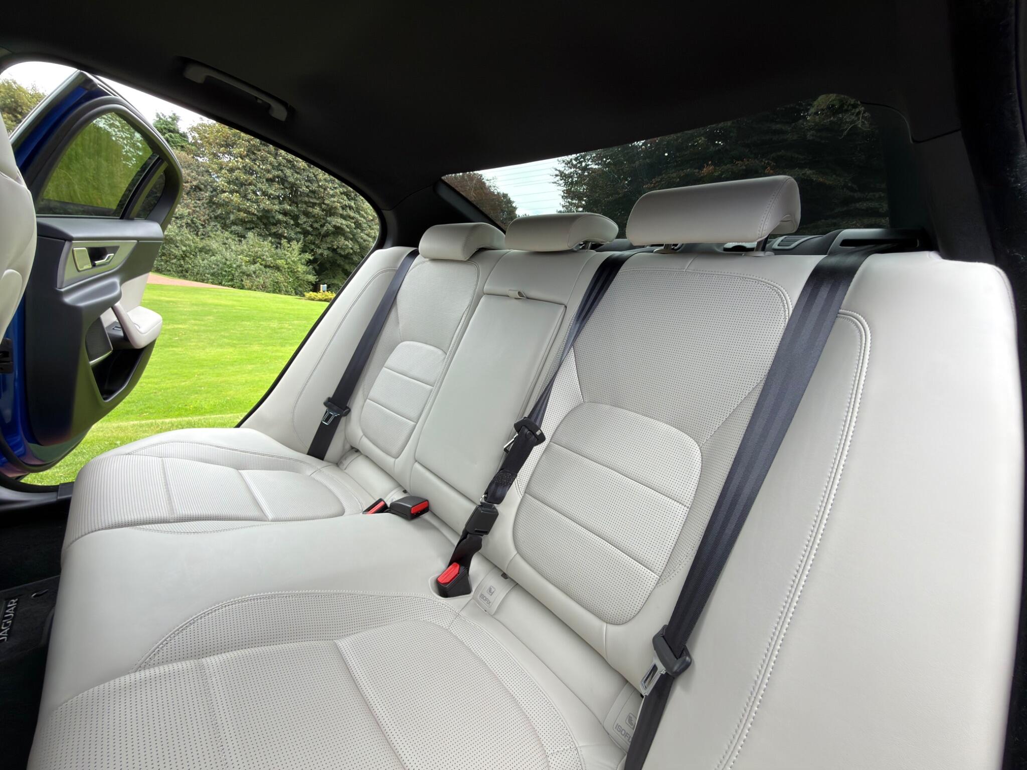 Jaguar Xe view 19