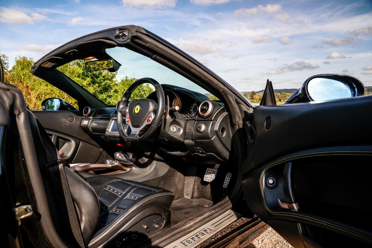 Ferrari California view 8