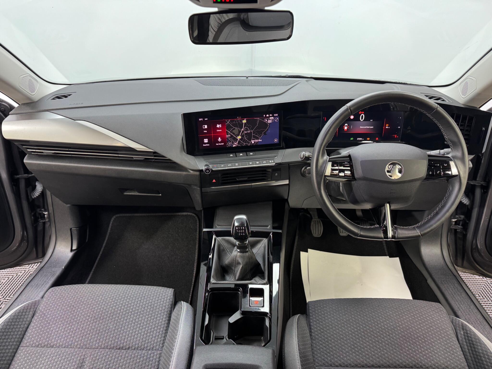 Vauxhall Astra view 4