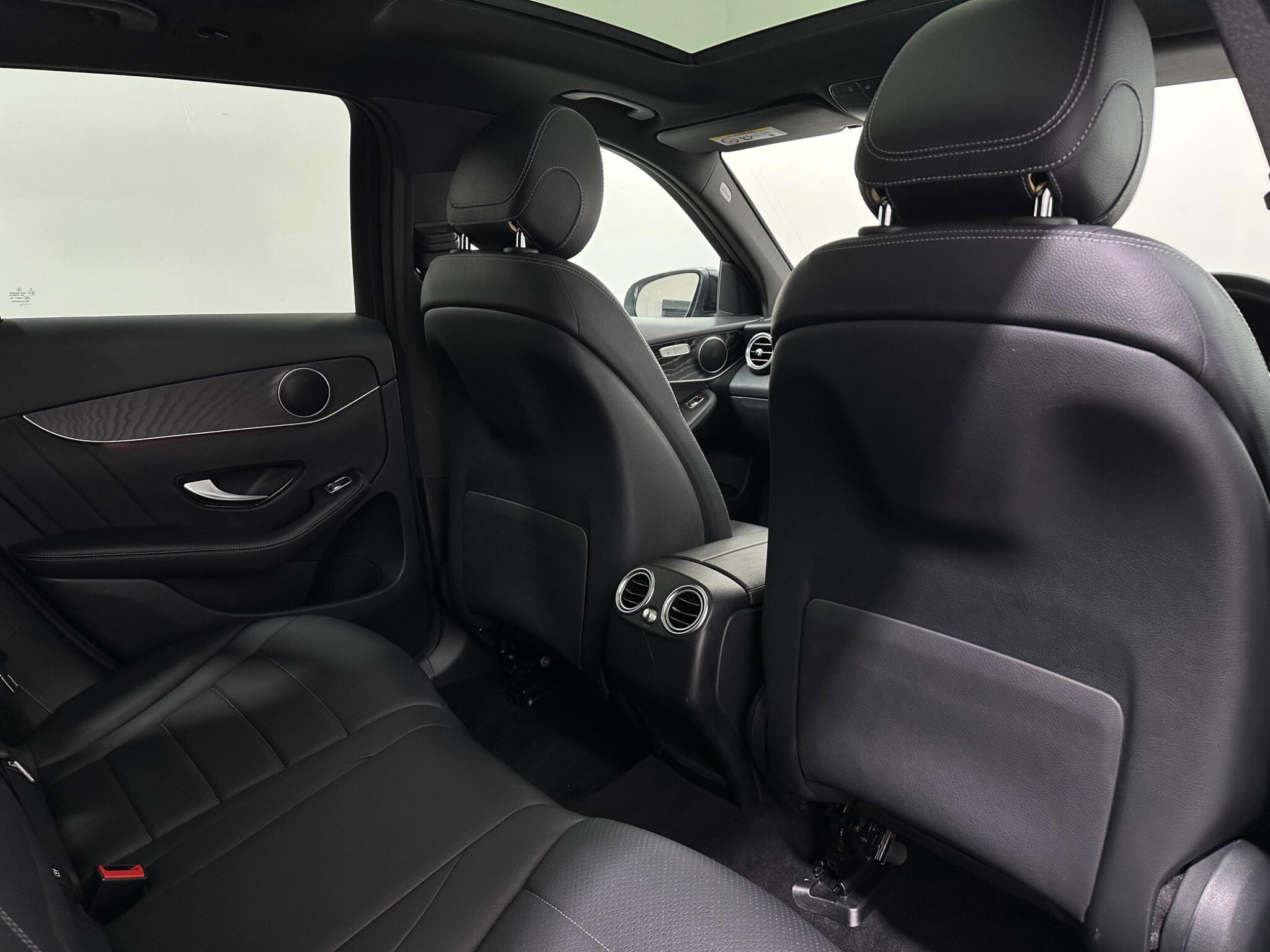 Mercedes-Benz GLC view 42
