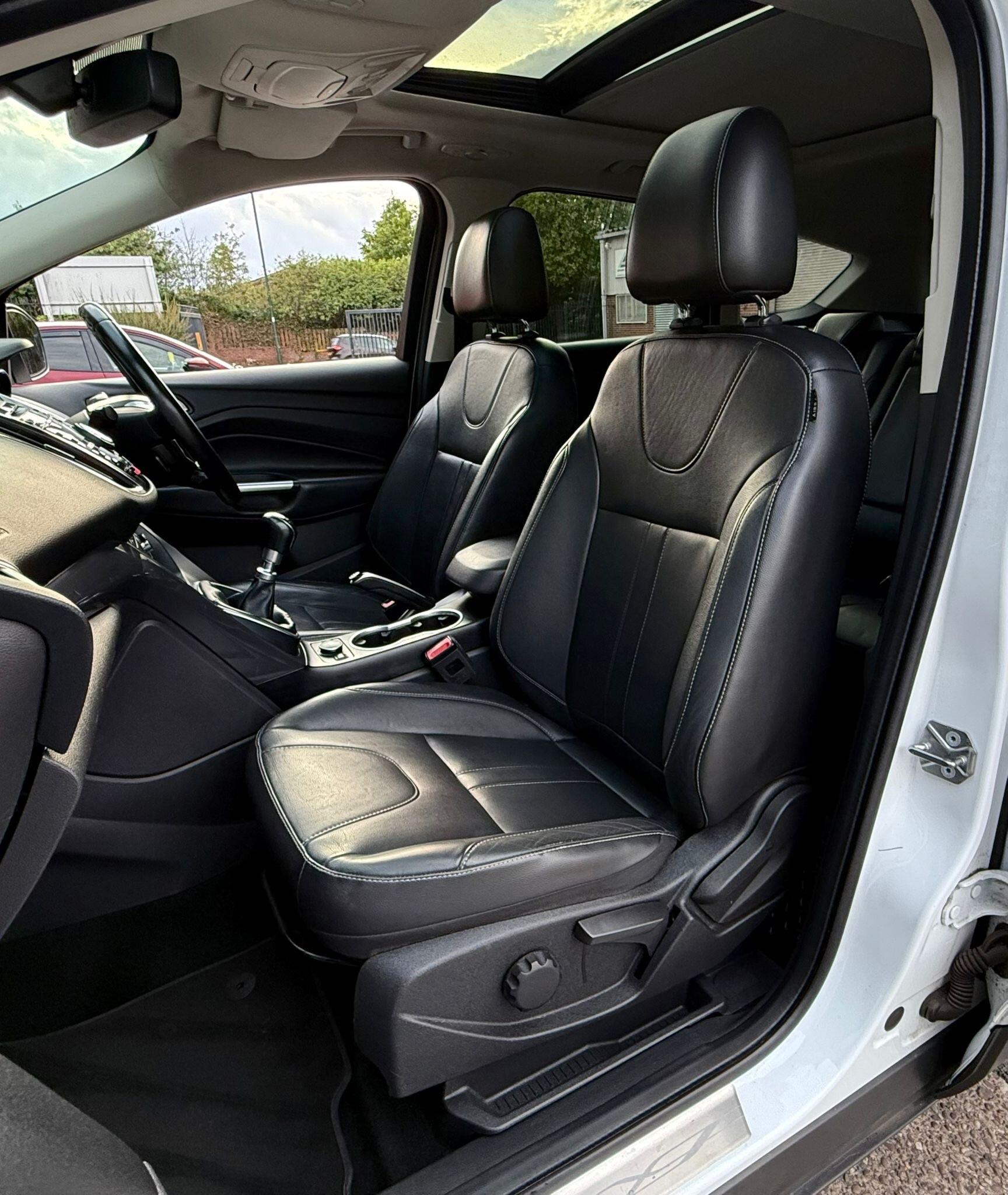 Ford Kuga view 37