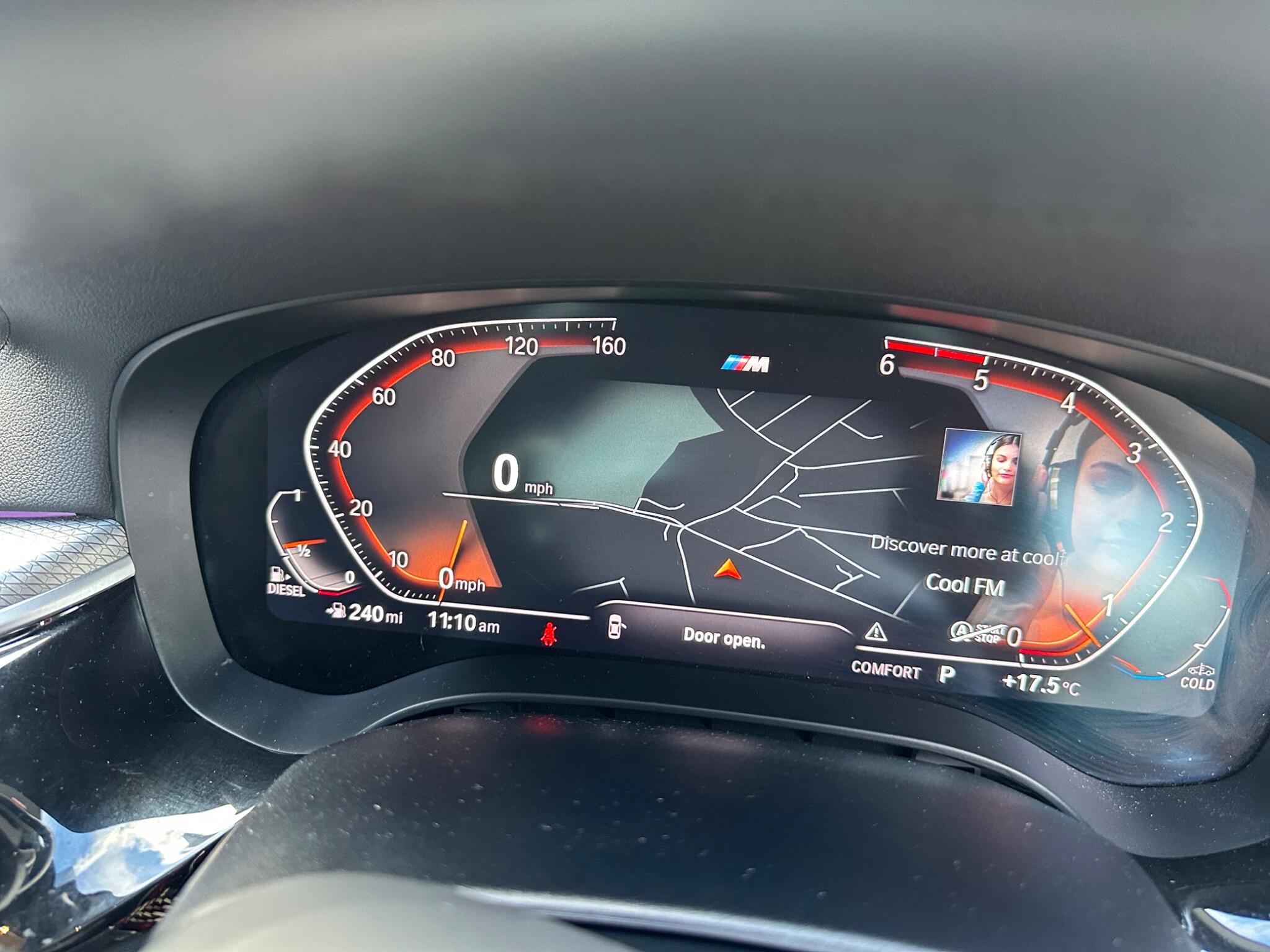 BMW 5 Series view 19