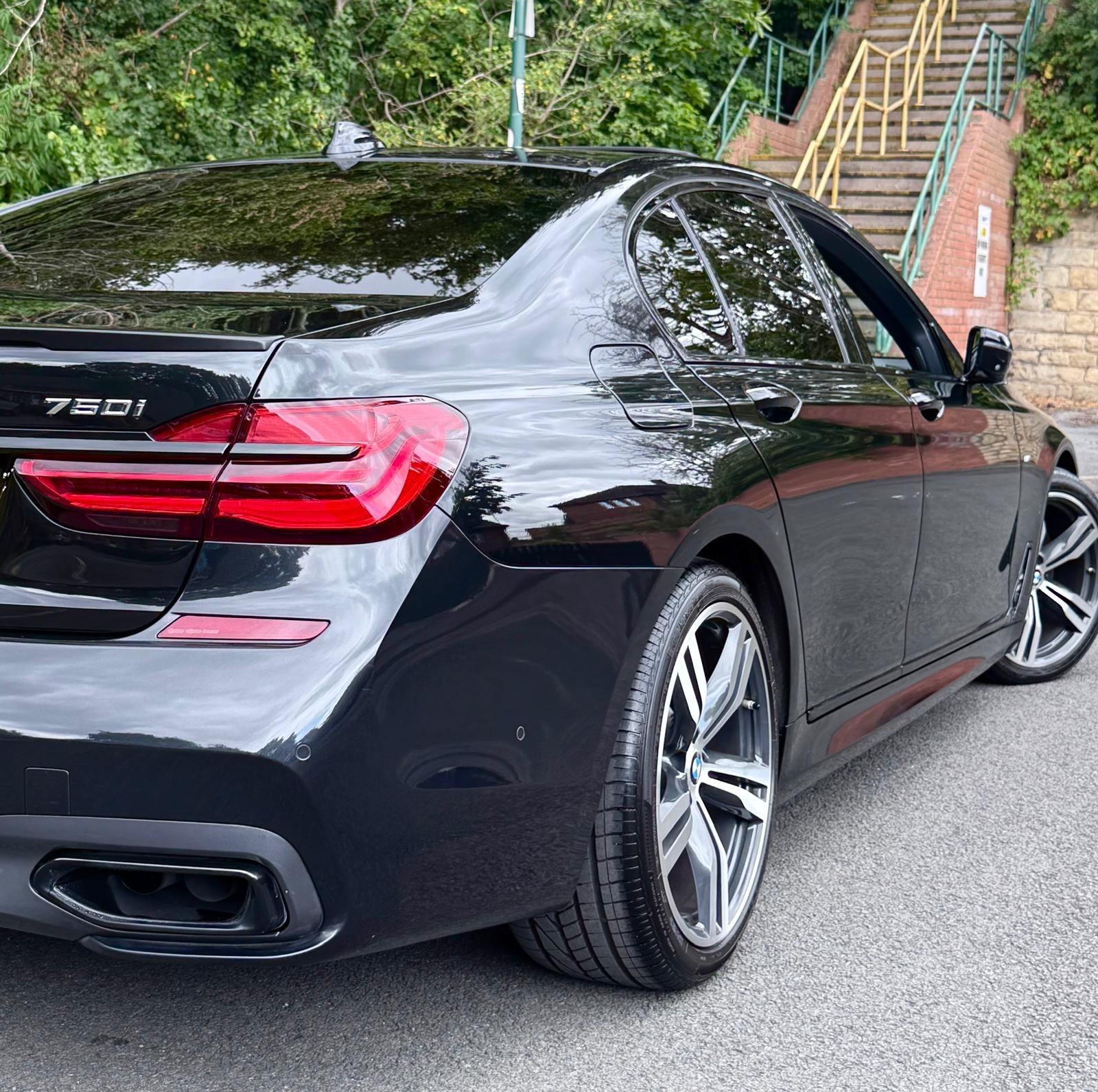 BMW 7 Series view 66