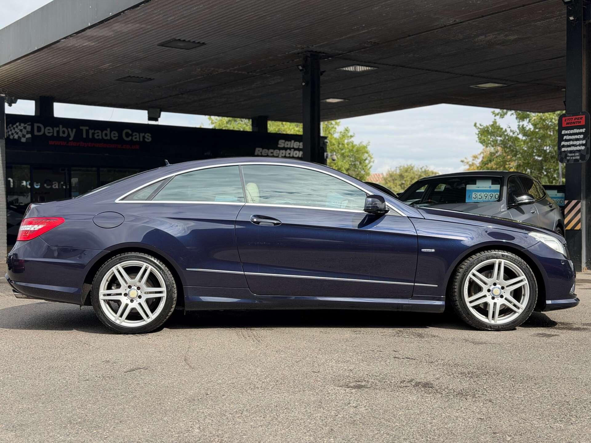 Mercedes-Benz E Class view 9