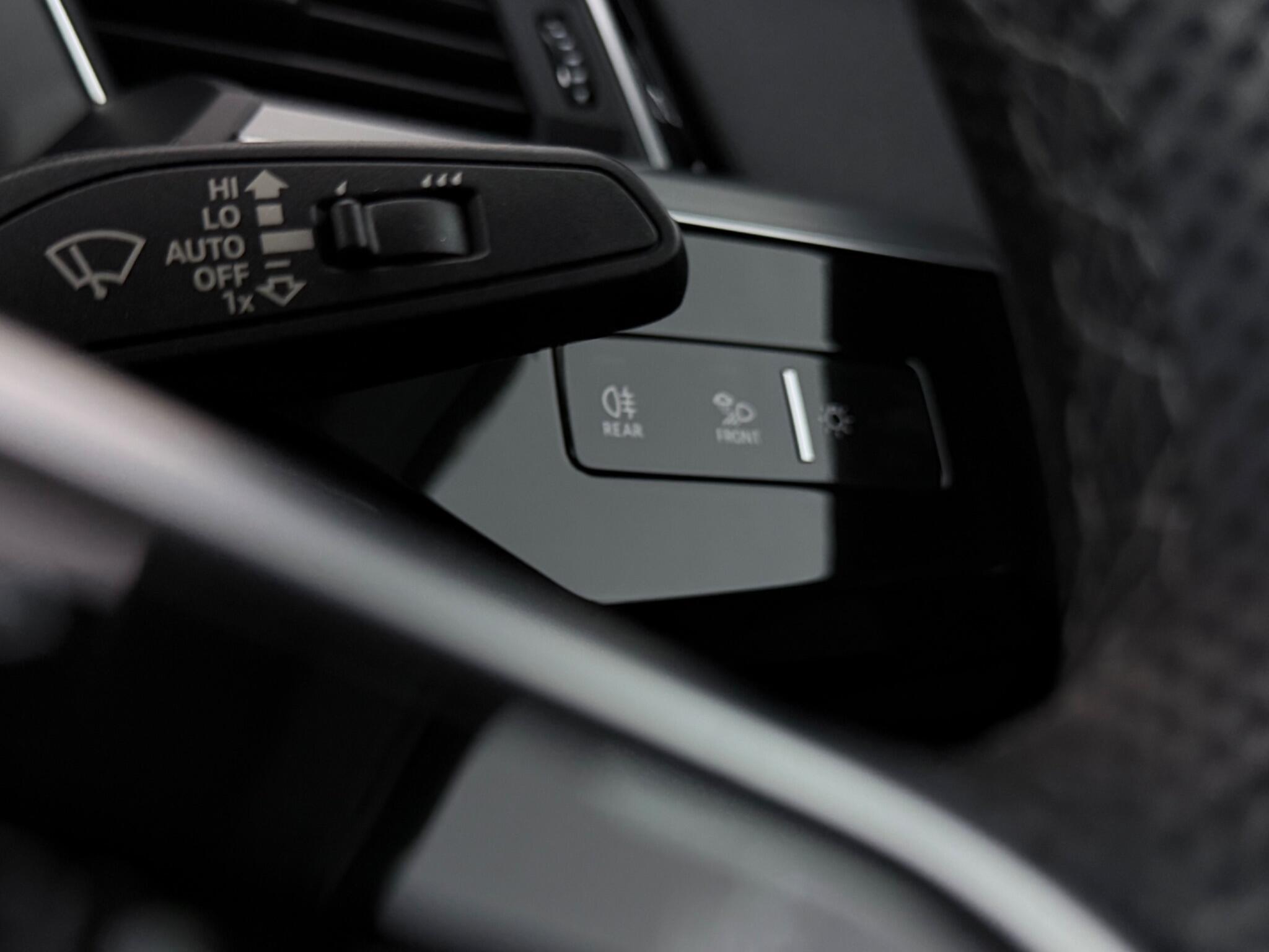 Audi E-Tron view 19