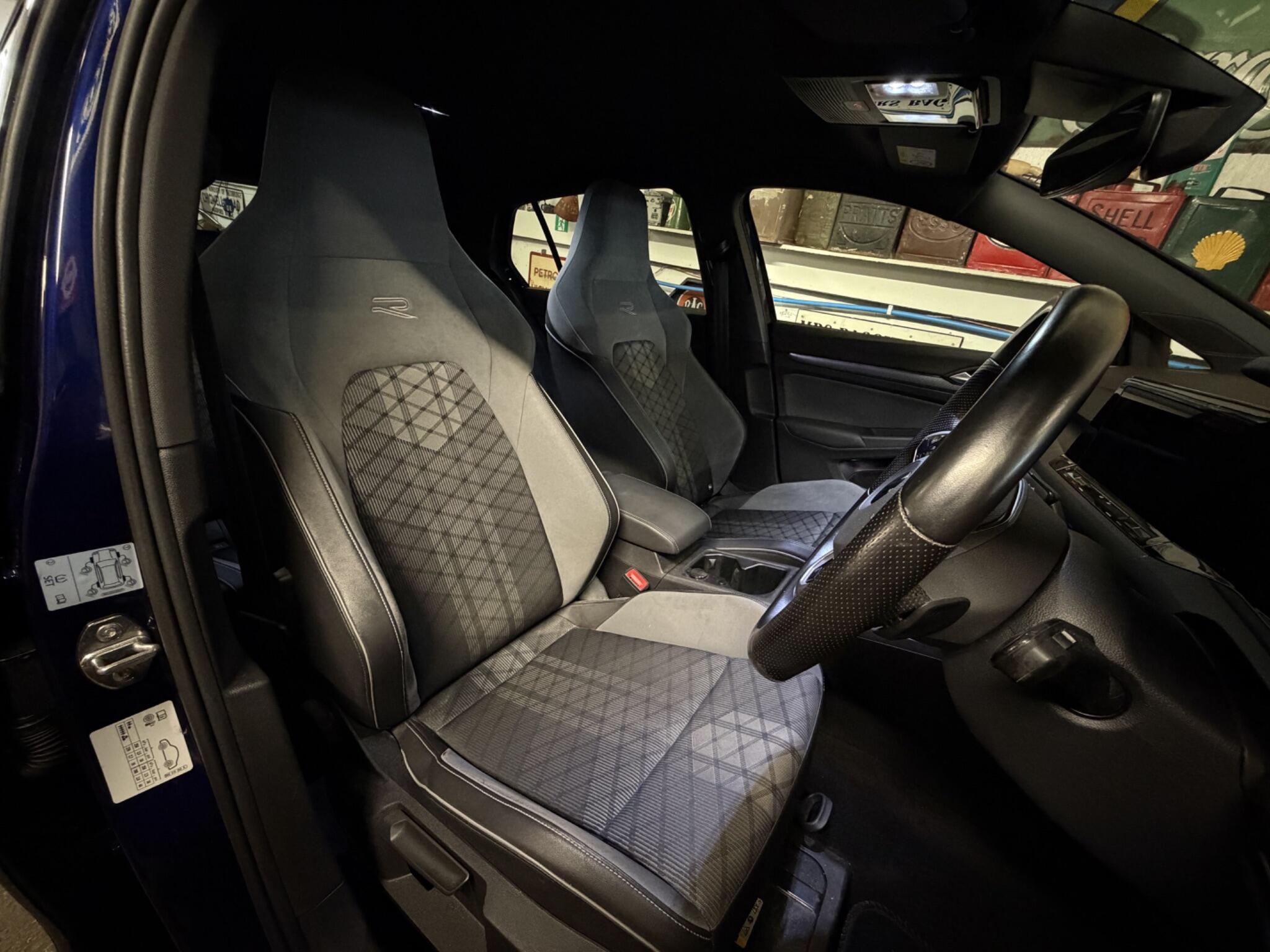 Volkswagen Golf view 7
