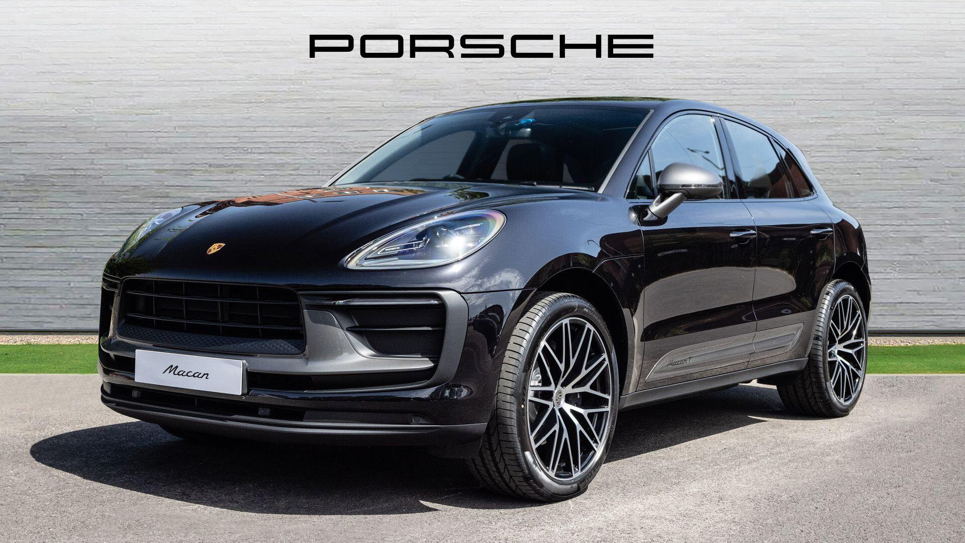 Porsche Macan view 3