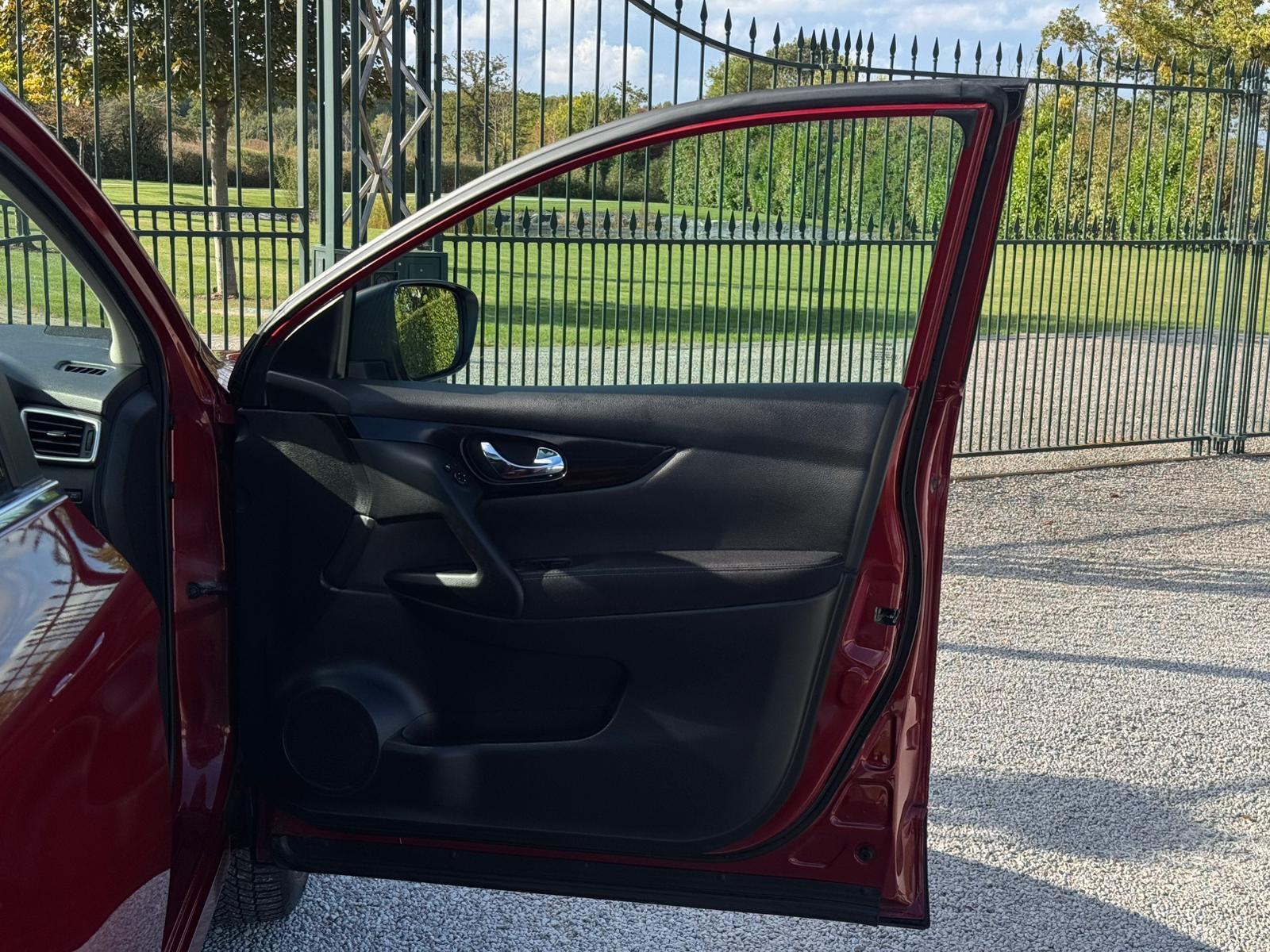 2014 Nissan Qashqai image 9