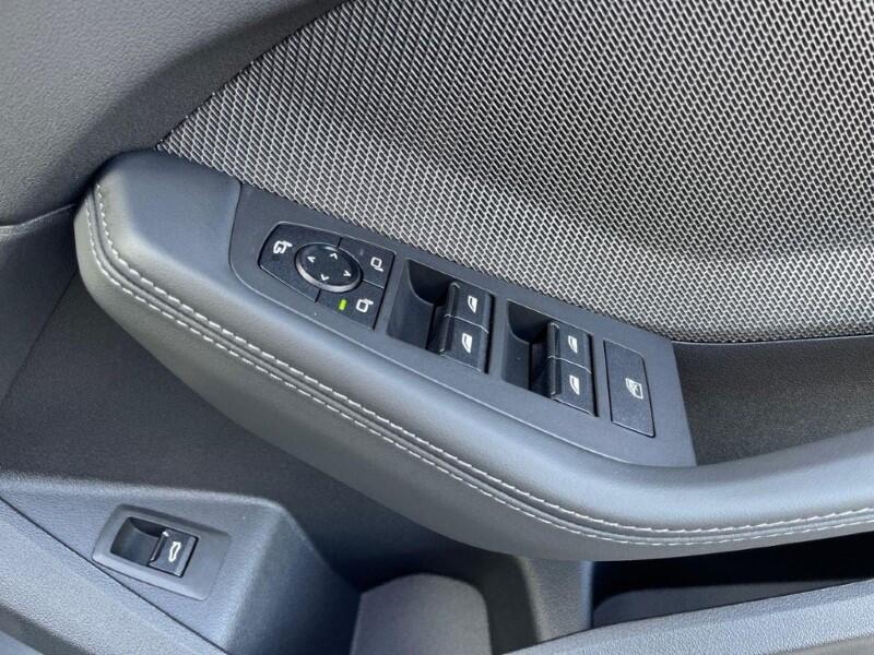 BMW 1 Series view 22