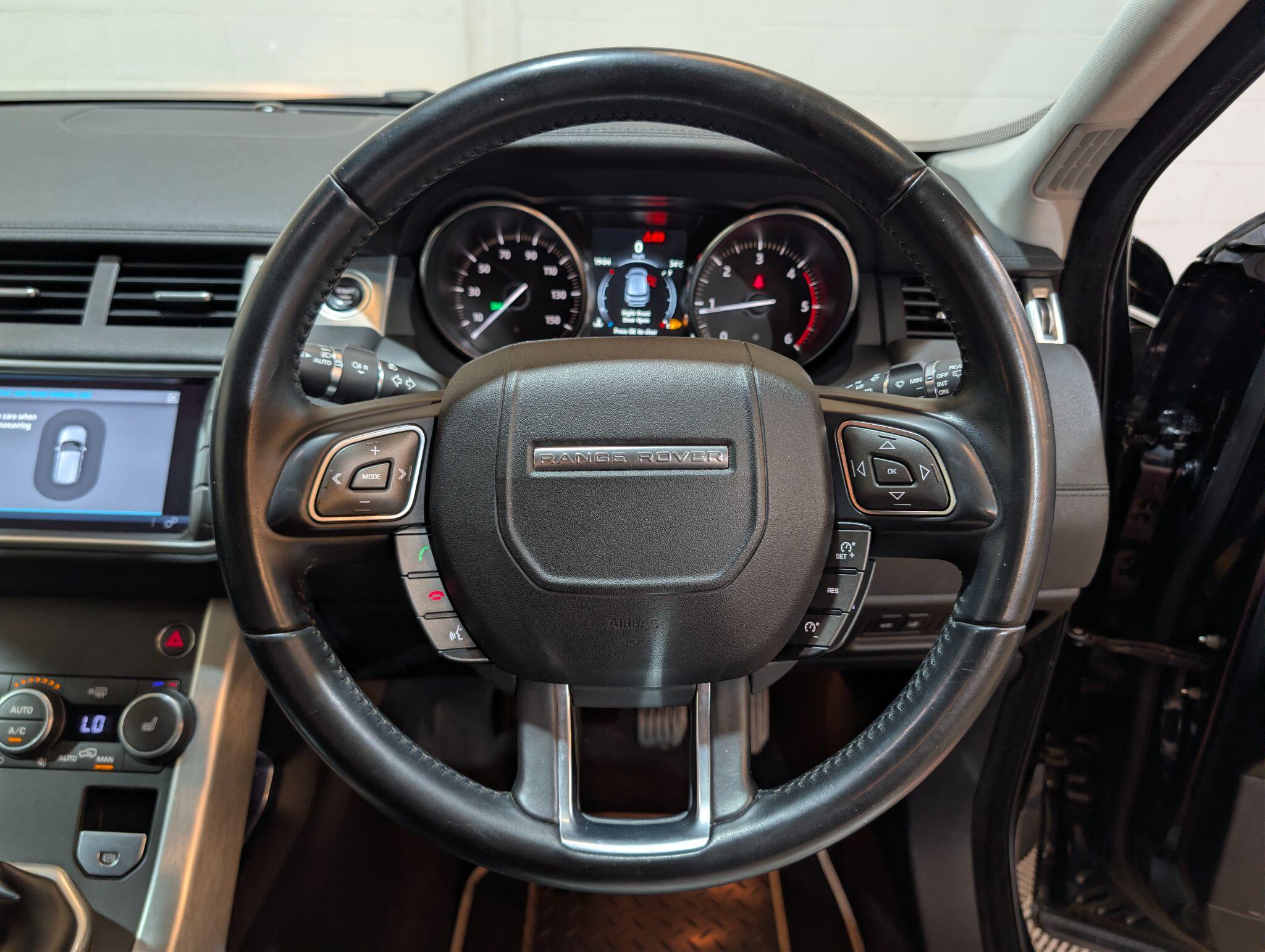 Land Rover Range Rover Evoque view 6